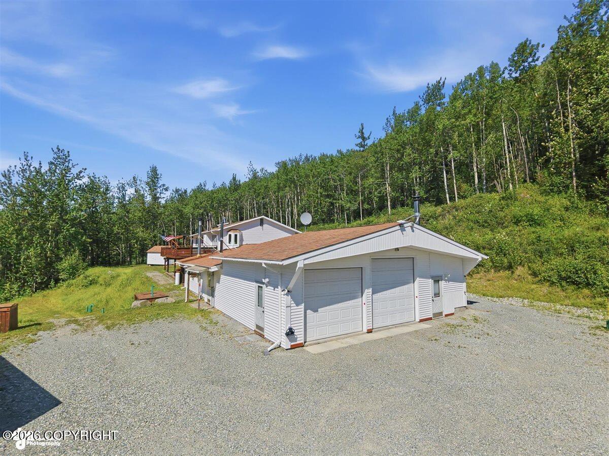 27141 Roop Road Property Photo 4