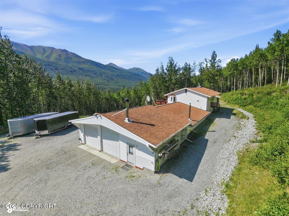 27141 Roop Road Property Photo 6