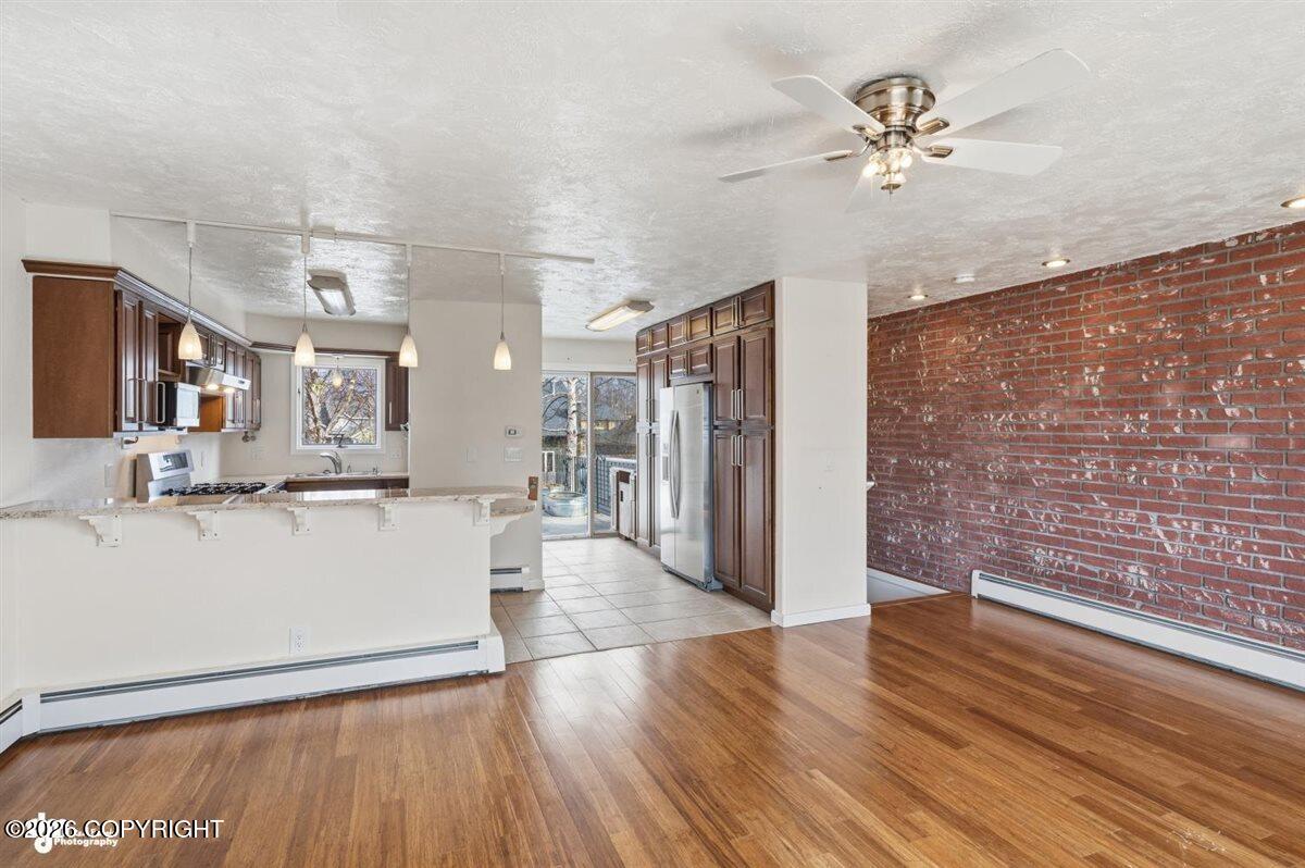 3333 Lakeshore Drive #6 Property Photo 13