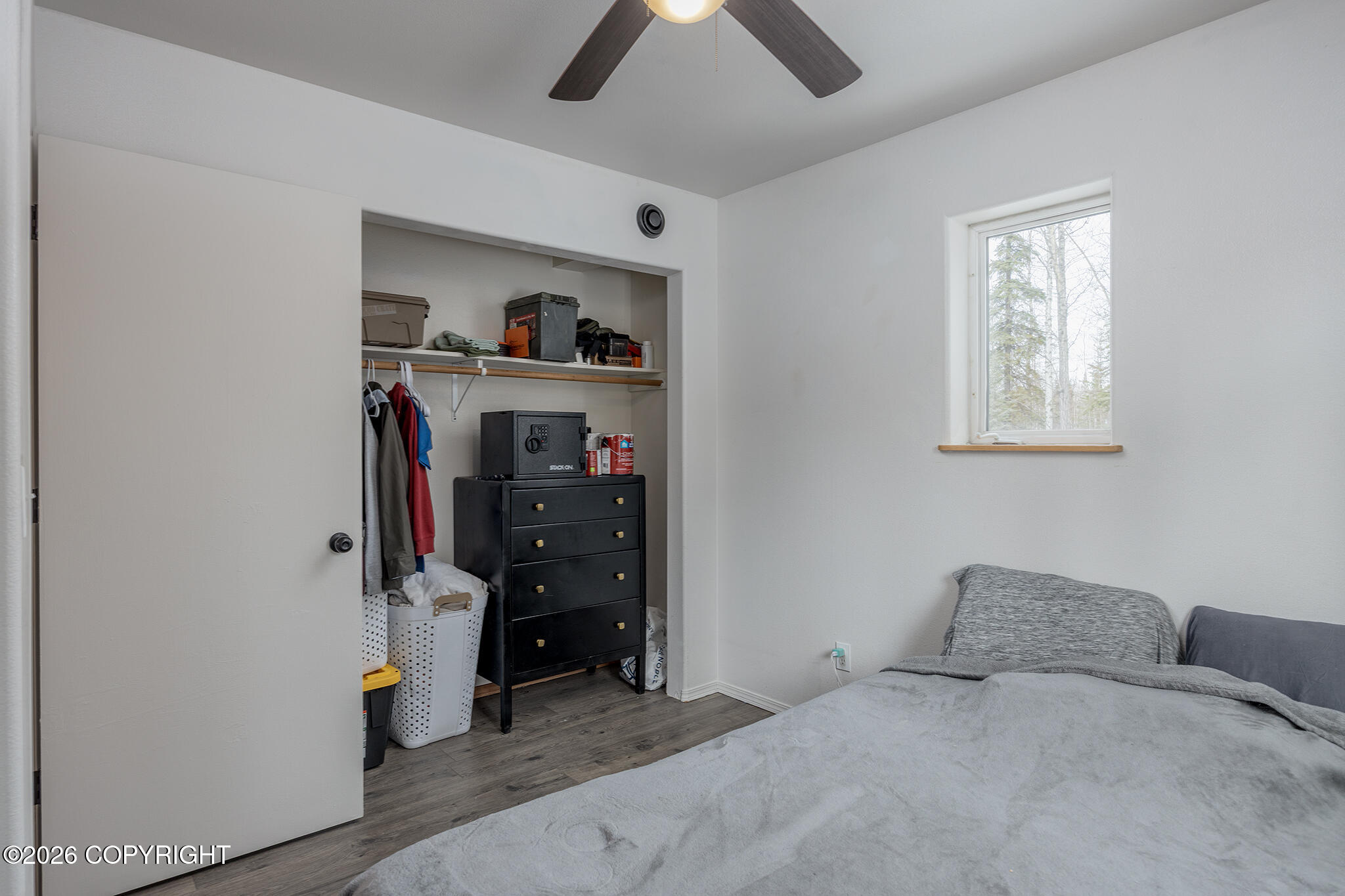 3760 Helensdale Avenue Property Photo 14