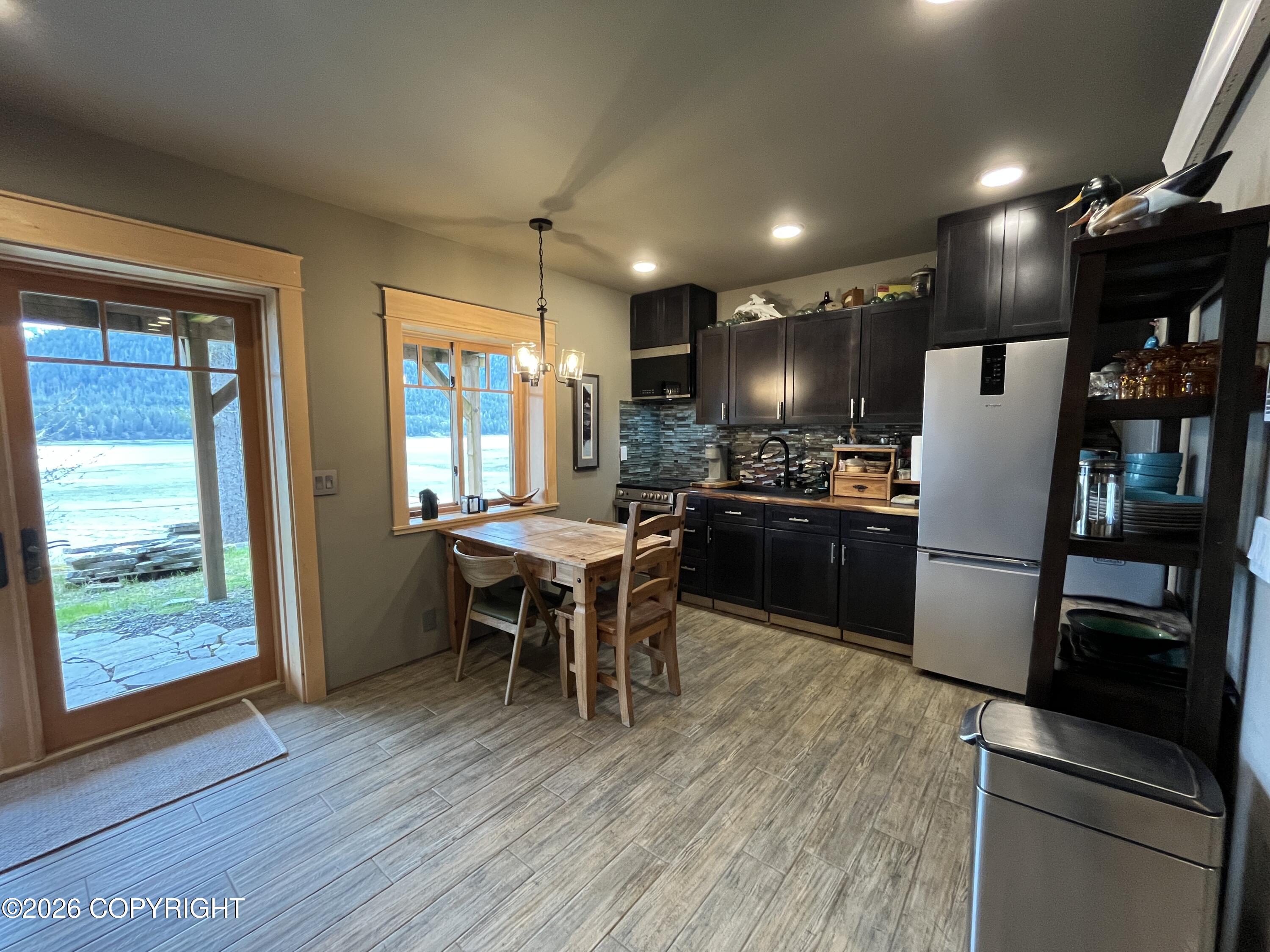 894 Mitkof Highway Property Photo 77