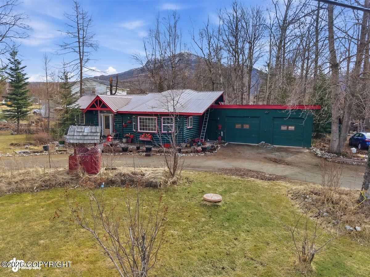 2011 N Eugene Drive Property Photo 2
