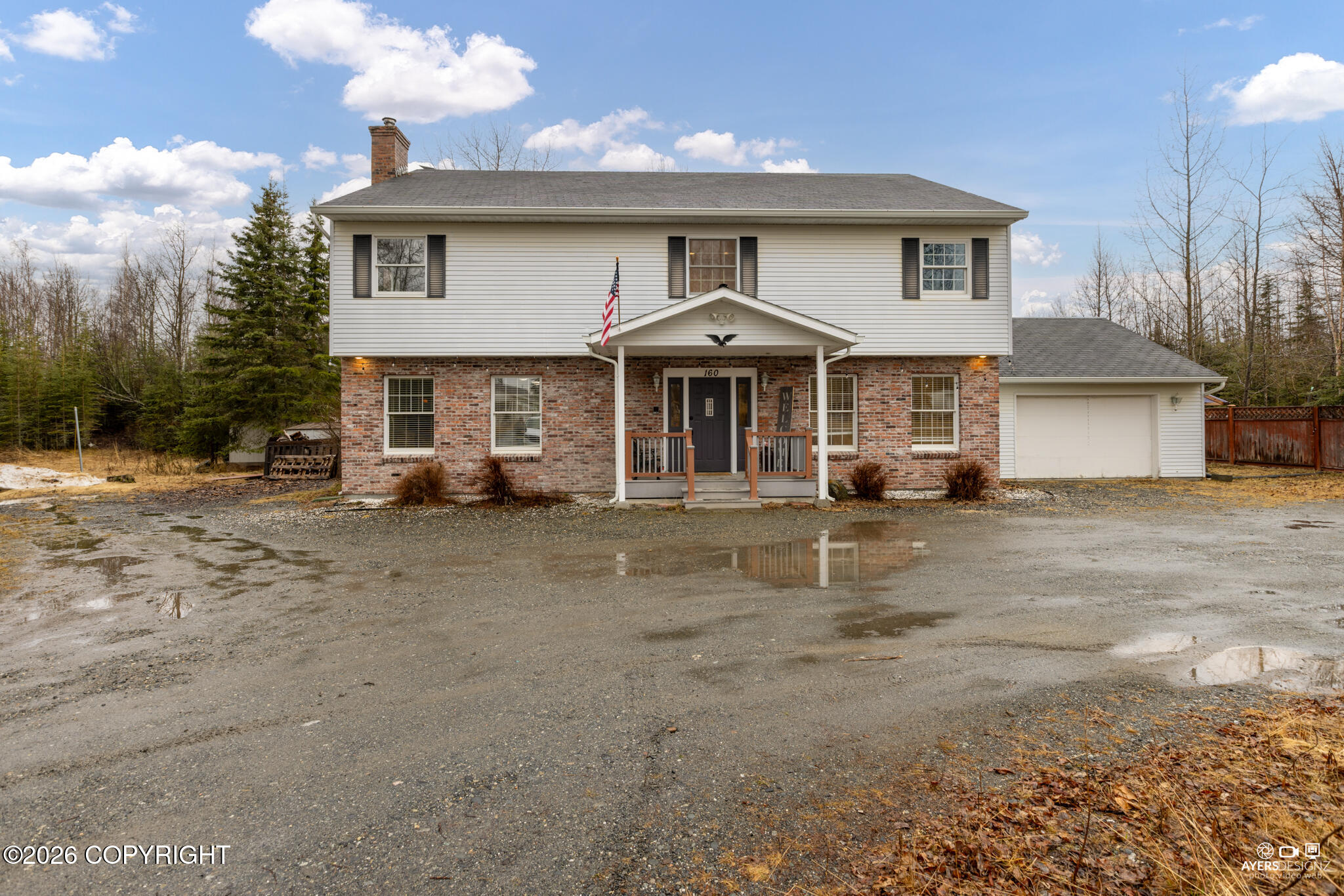 160 Standard Drive Property Photo 1