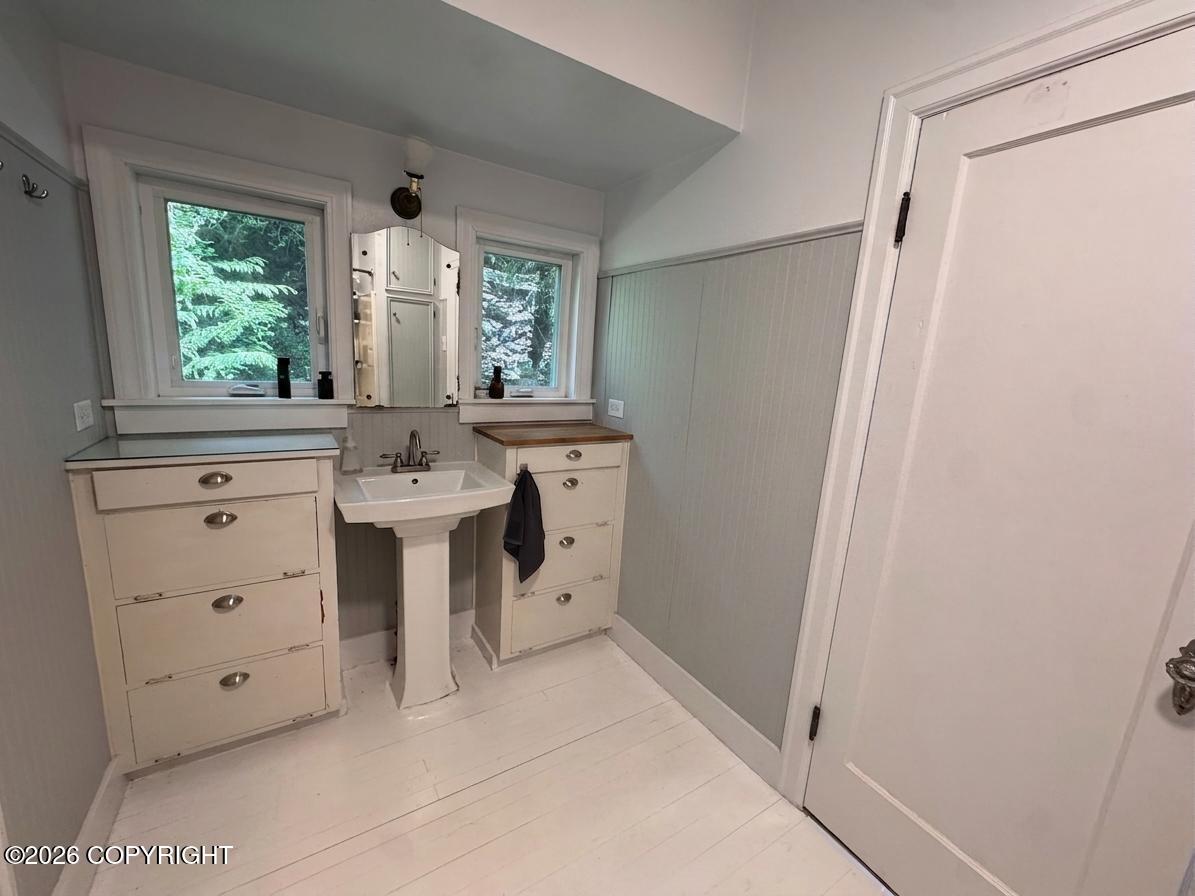 838 Harding Street Property Photo 15