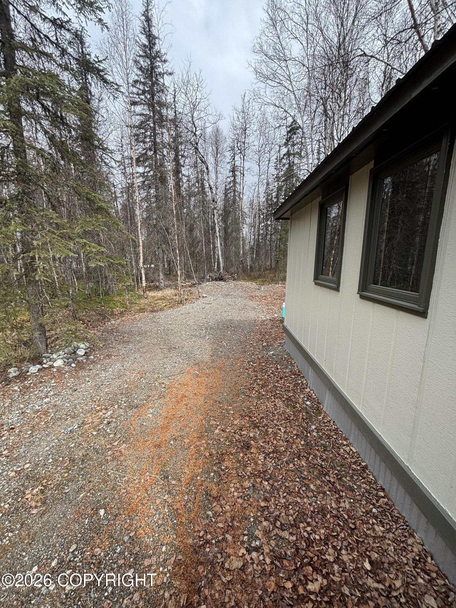 24761 W Eileen Way Property Photo 9