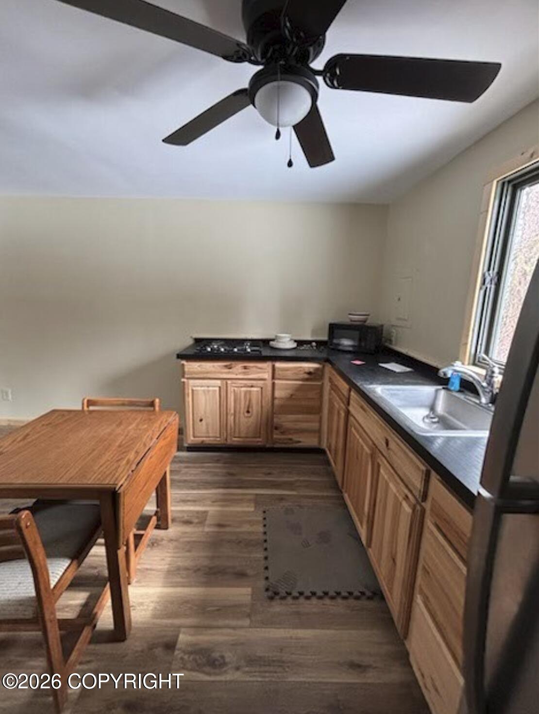 24761 W Eileen Way Property Photo 14
