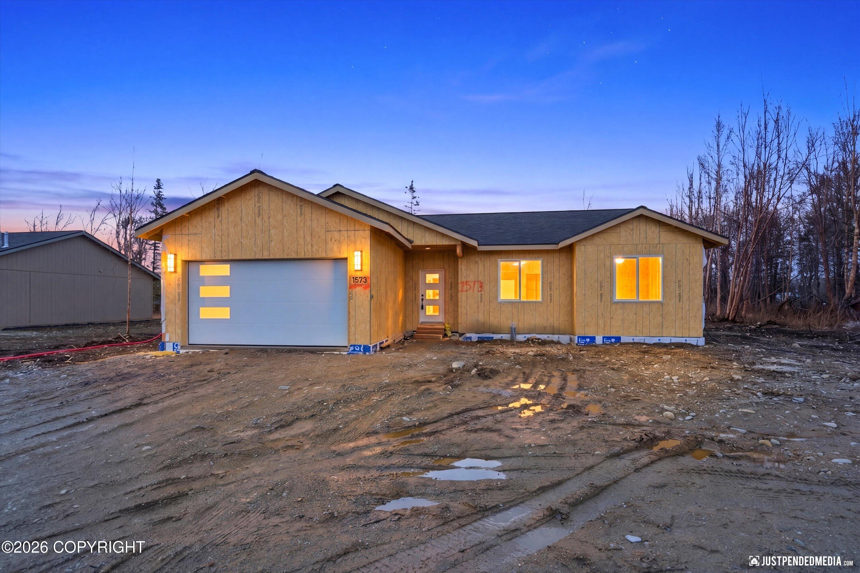 1573 E Hidden Ranch Loop Property Photo 1