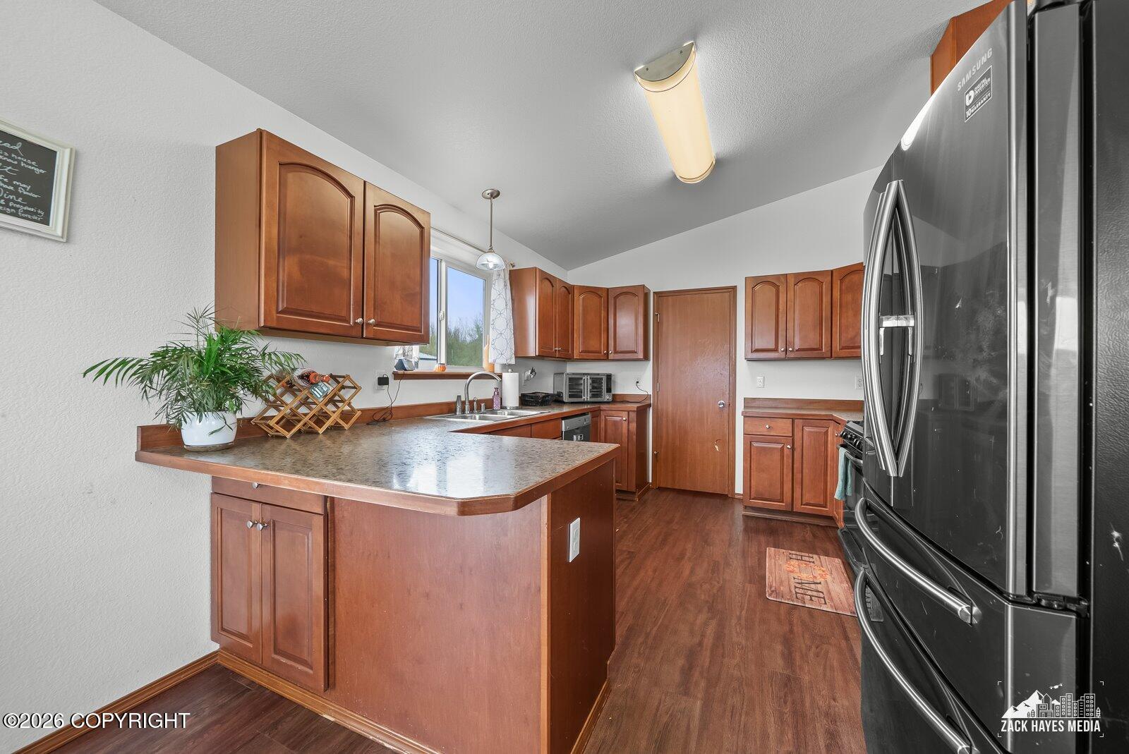 1175 N Angus Loop Property Photo 22