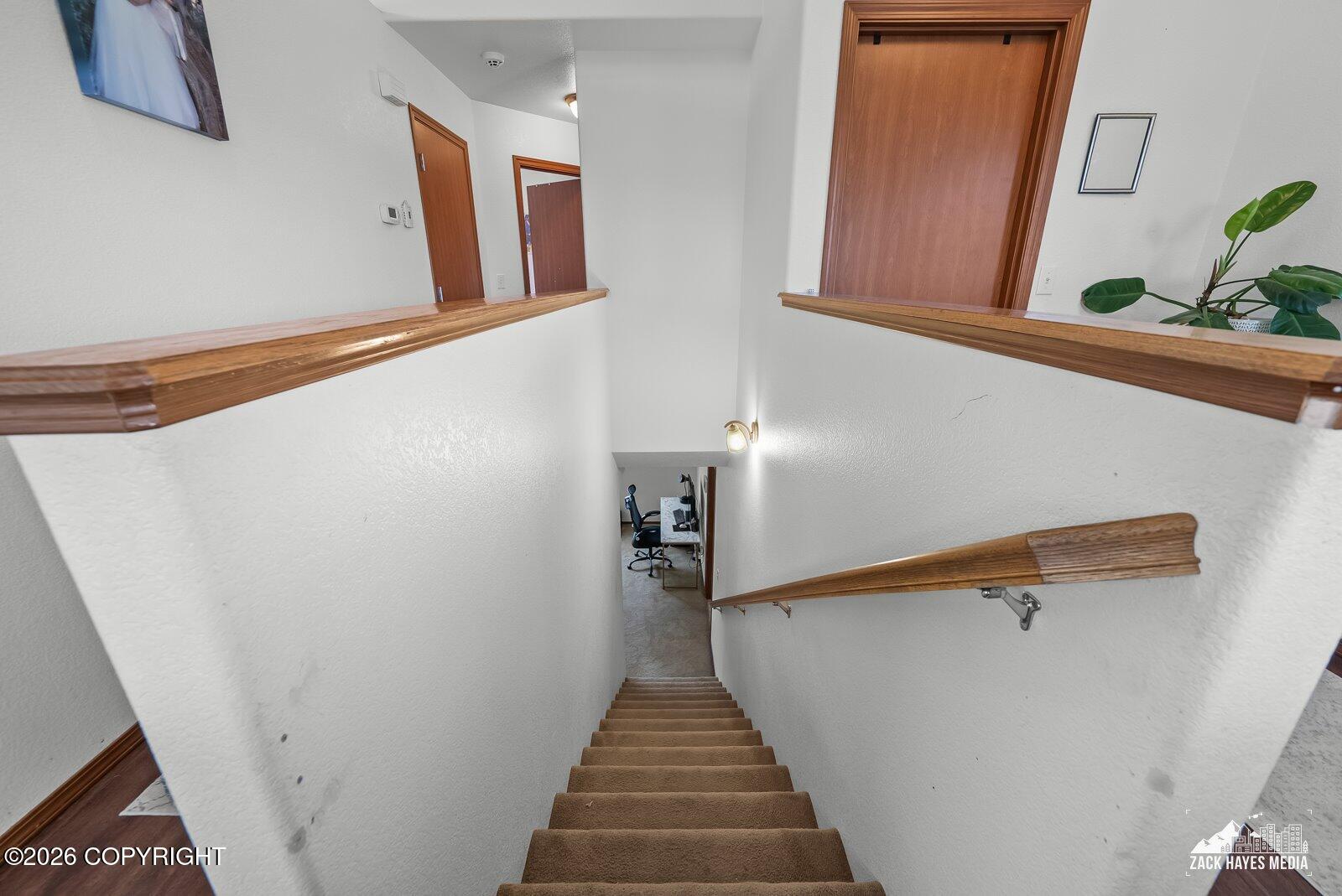 1175 N Angus Loop Property Photo 44