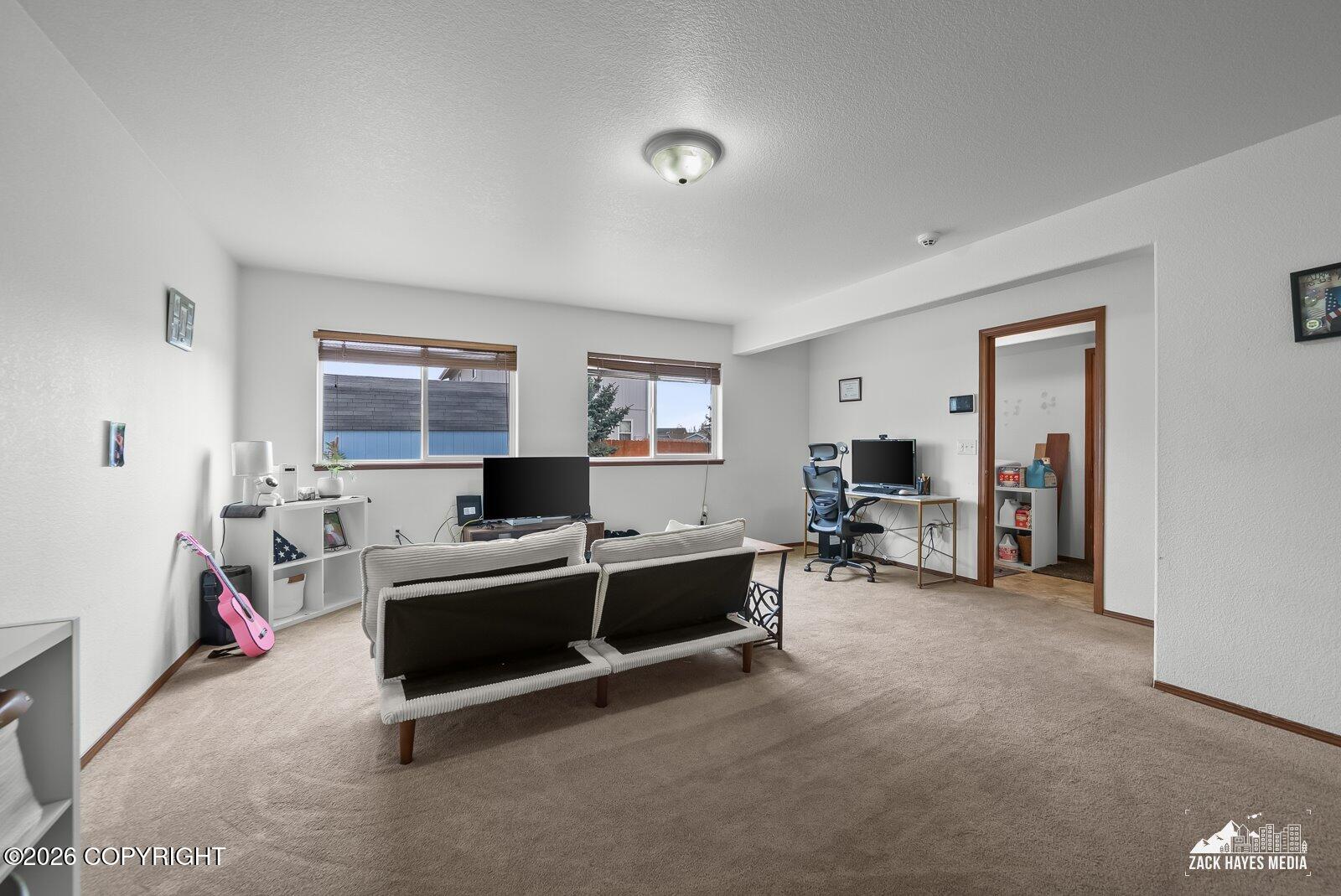 1175 N Angus Loop Property Photo 48