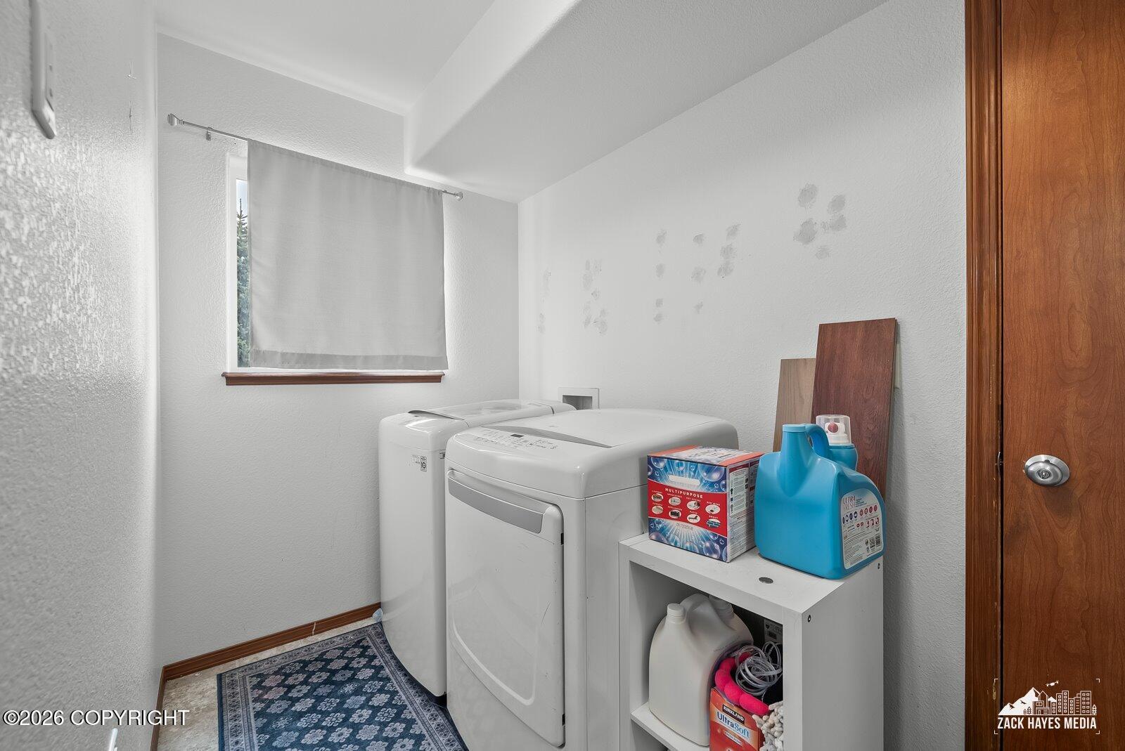 1175 N Angus Loop Property Photo 55