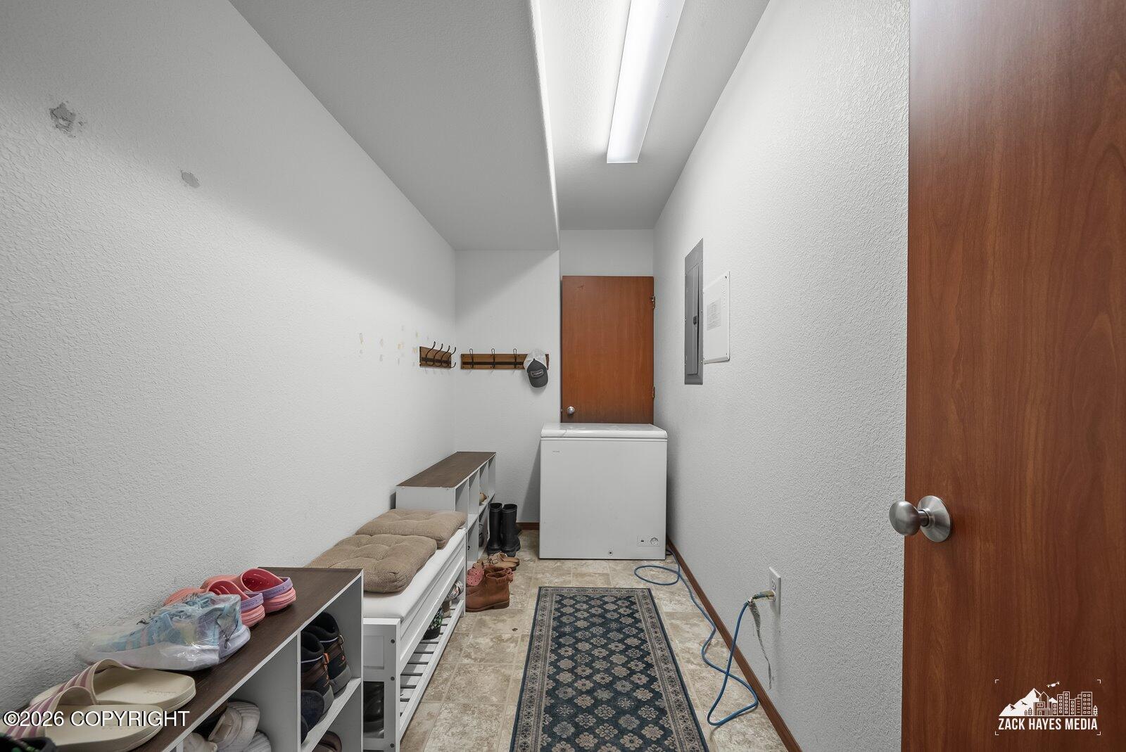 1175 N Angus Loop Property Photo 56