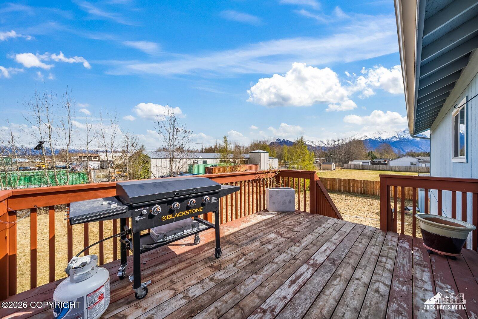 1175 N Angus Loop Property Photo 57