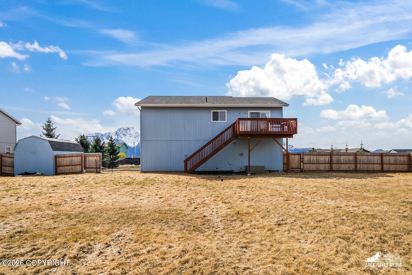 1175 N Angus Loop Property Photo 62
