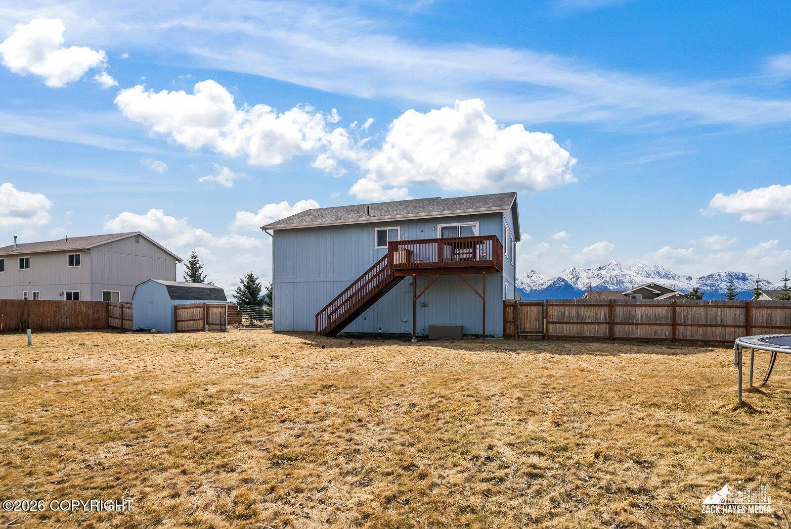 1175 N Angus Loop Property Photo 63