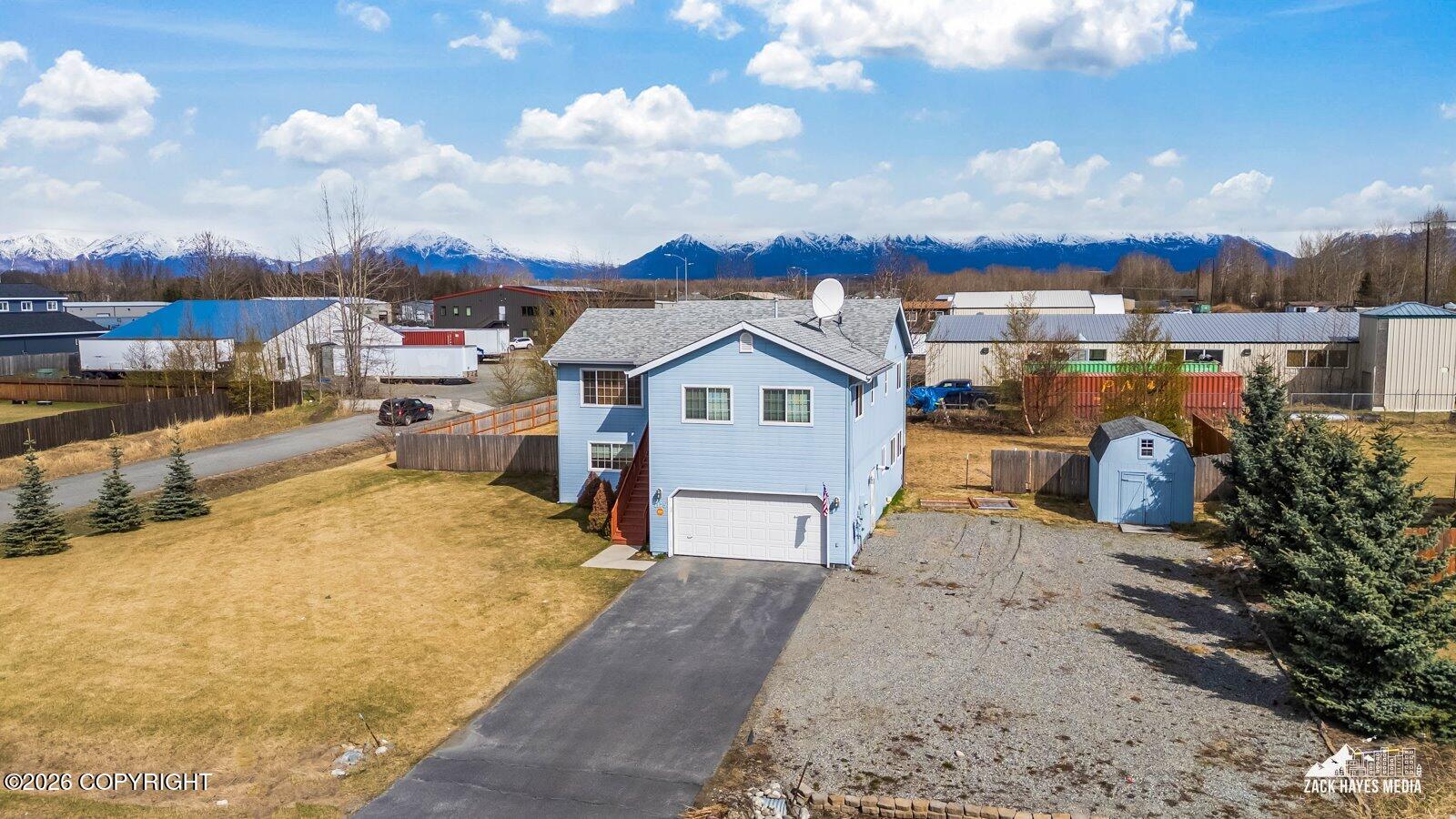 1175 N Angus Loop Property Photo 67