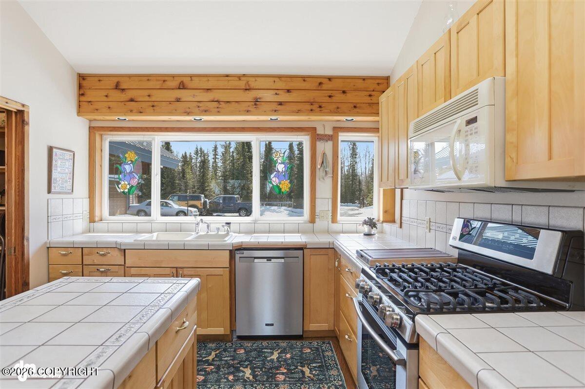 38131 Woods Drive Property Photo 25
