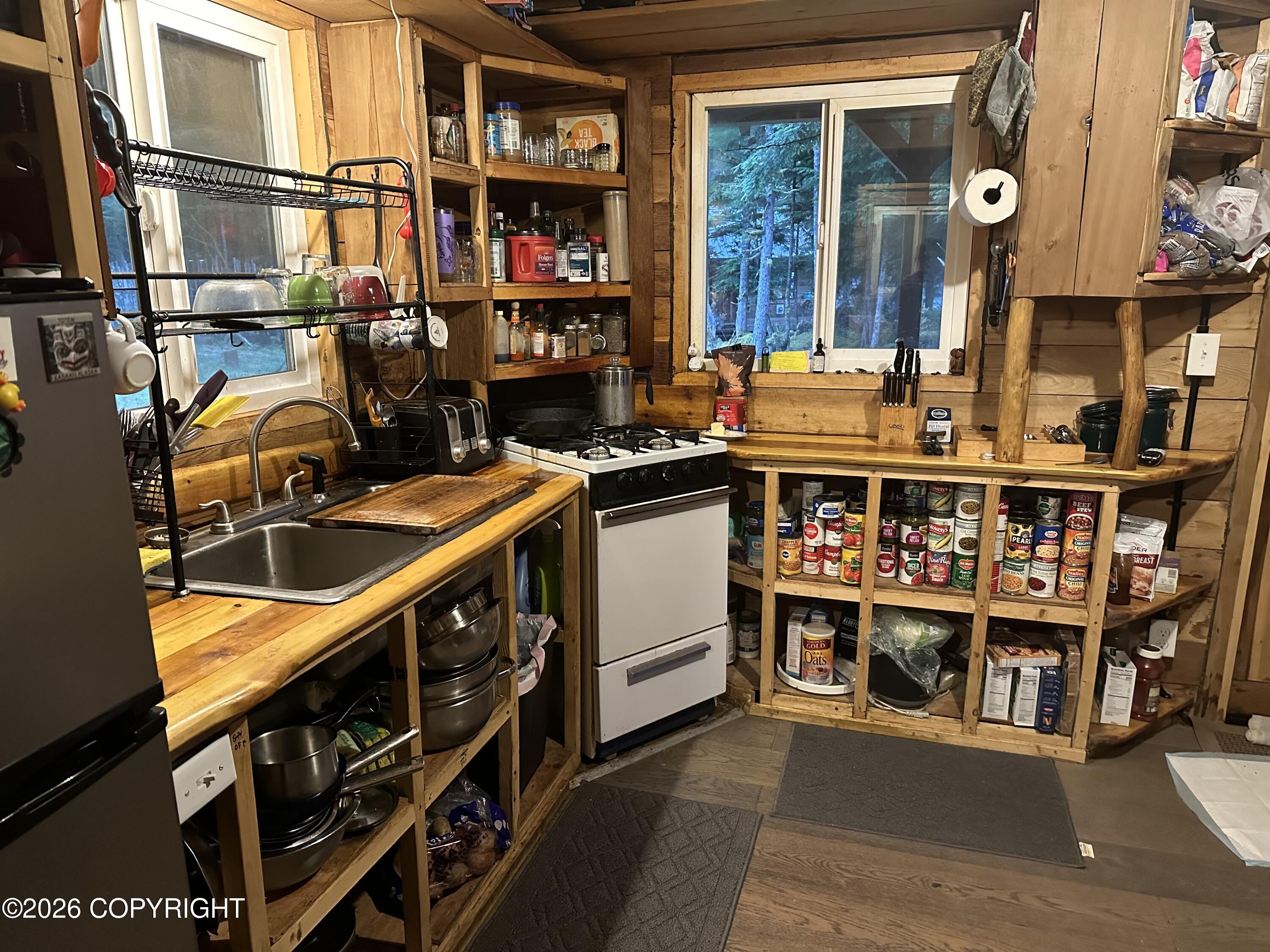 L13 B14 Steep Road Property Photo 8