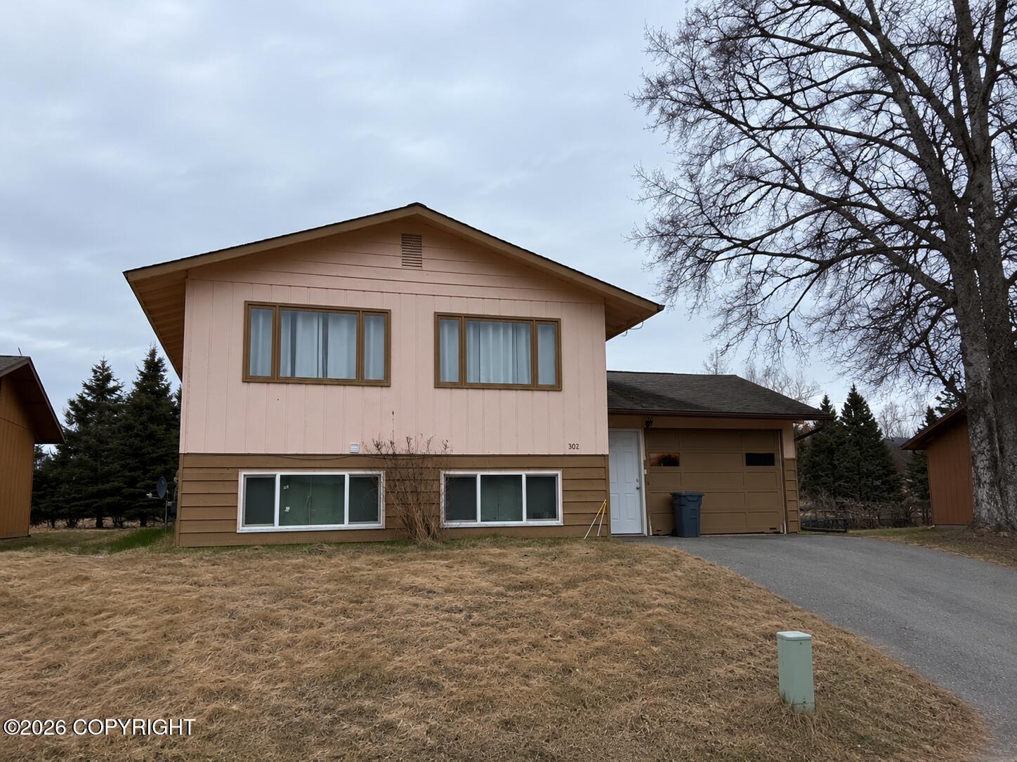 302 Sterling Court Property Photo 6