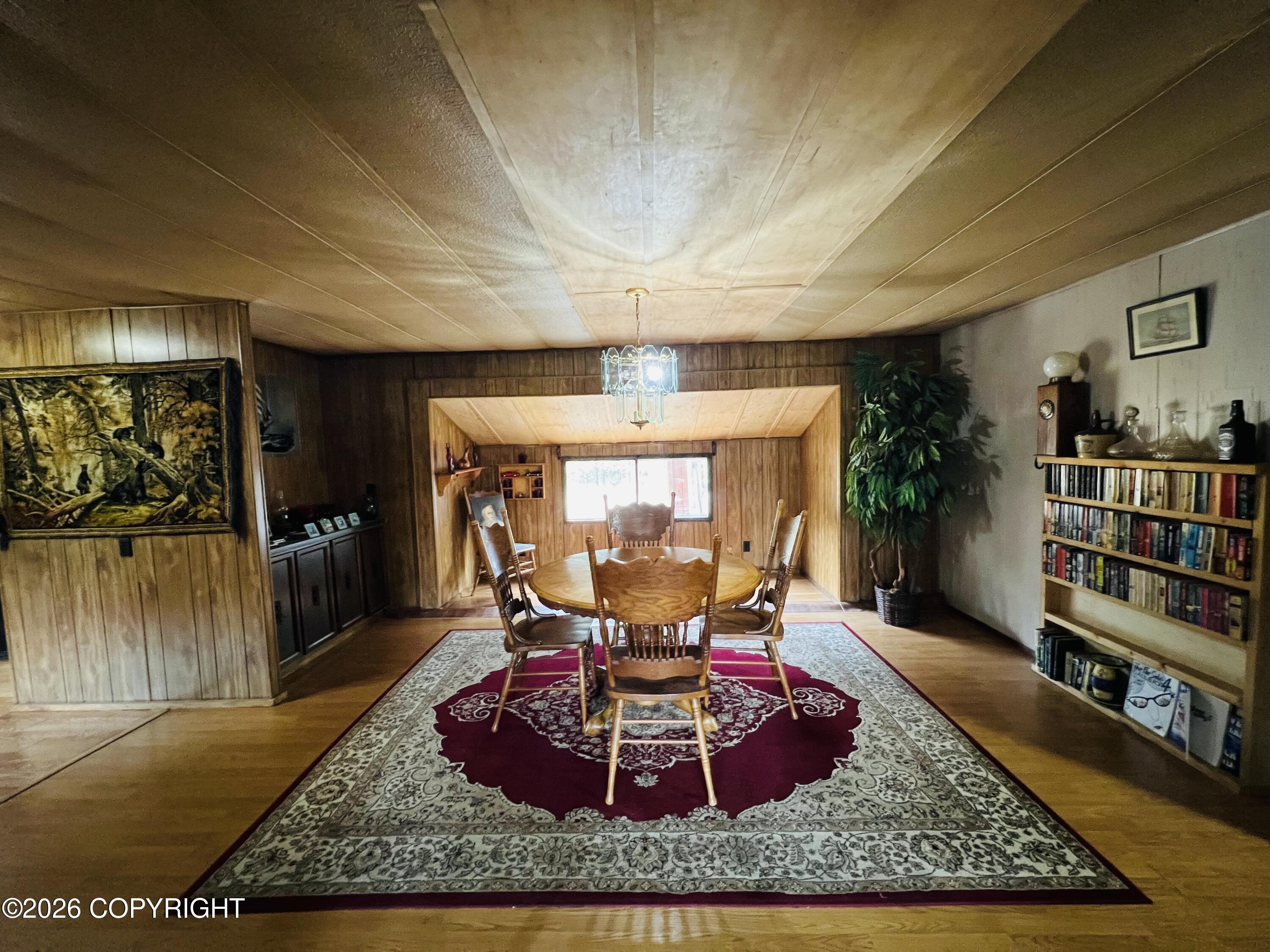 19405 Ridge Street Property Photo 8