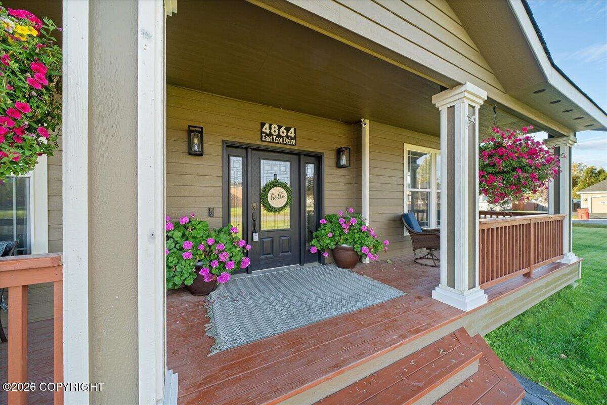4864 E Trot Drive Property Photo 3