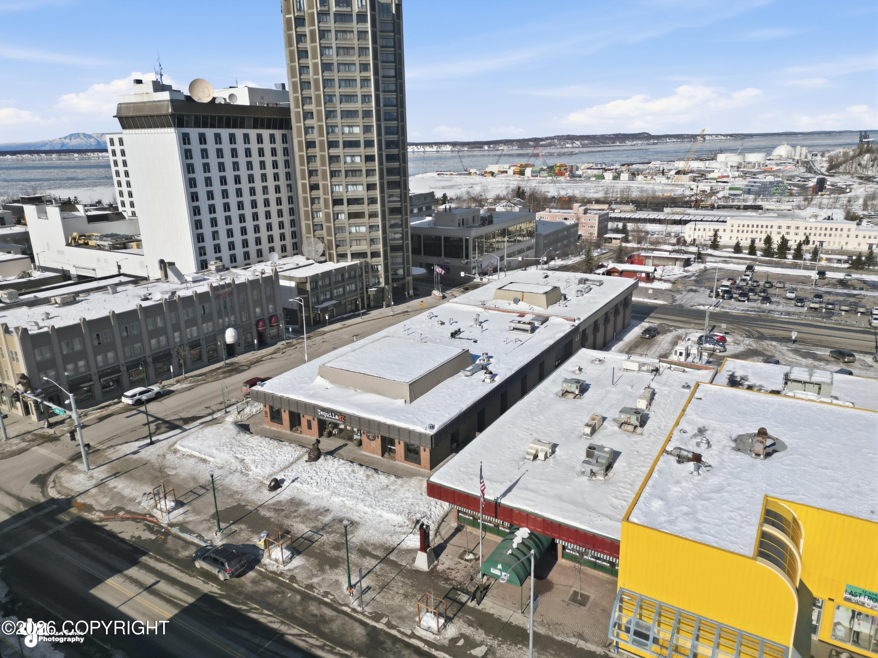 315 E Street Property Photo 2