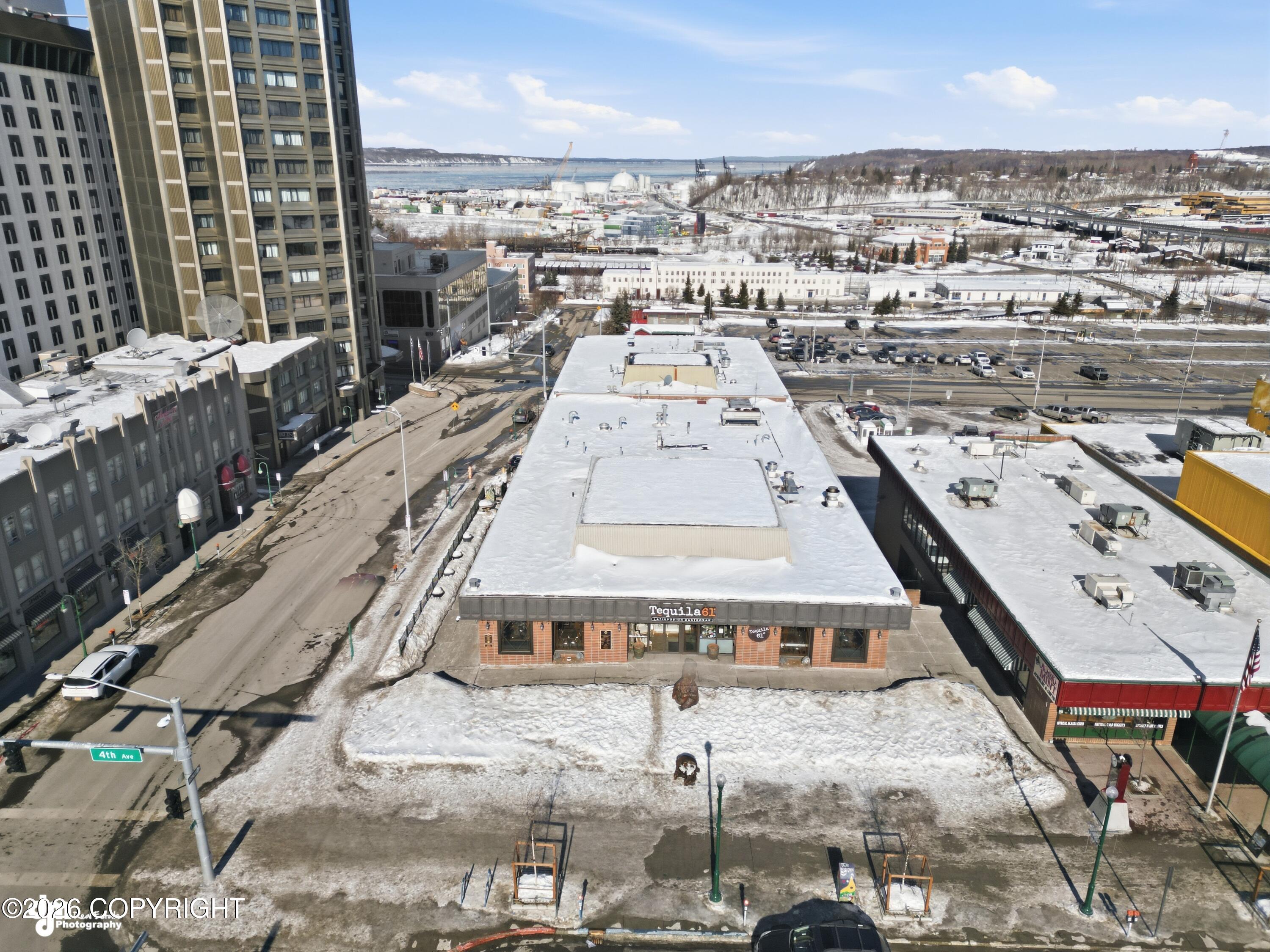 315 E Street Property Photo 5