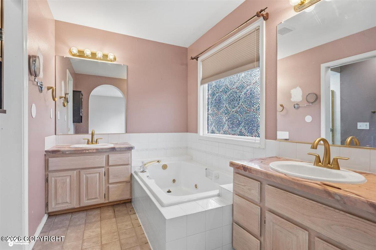 2416 Brook Hill Circle Property Photo 31
