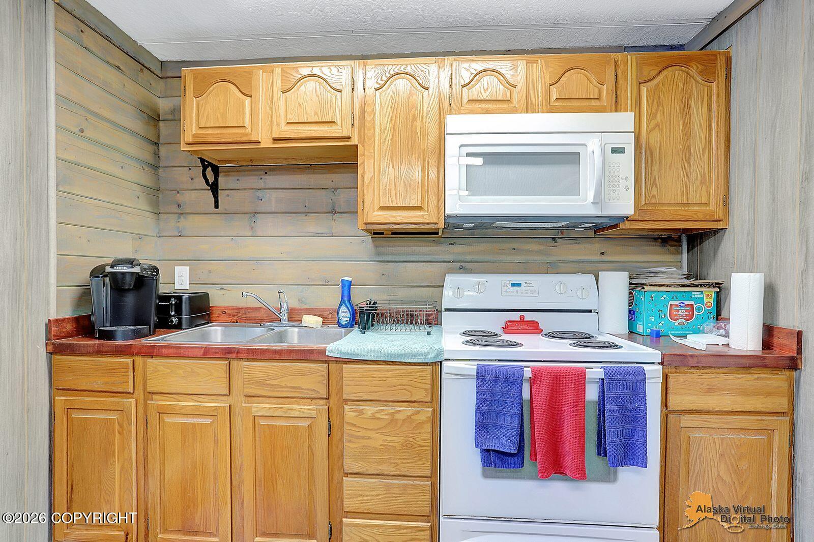 6235 N Wolverine Road Property Photo 44