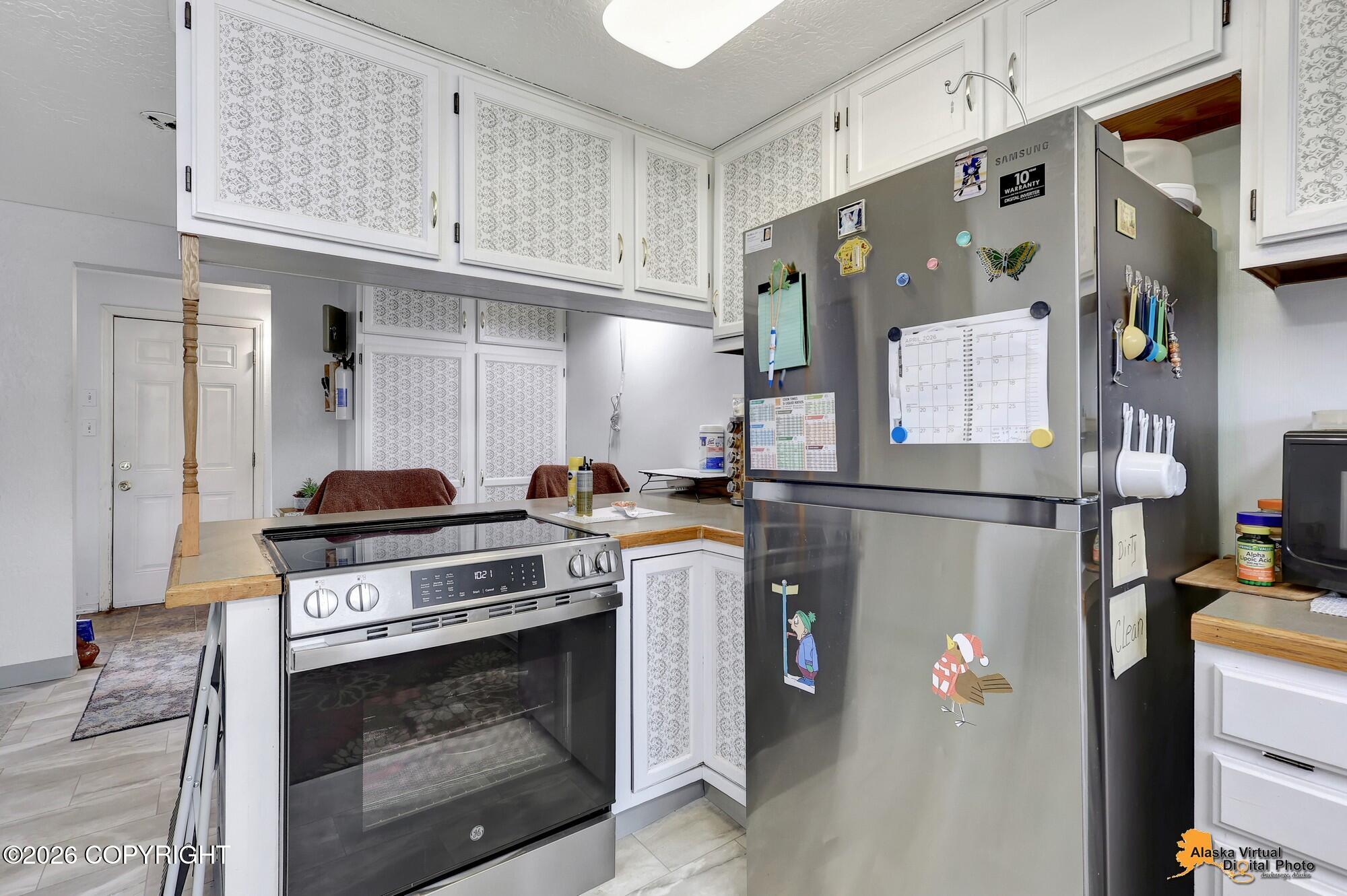 1005 W Tudor Road Property Photo 18