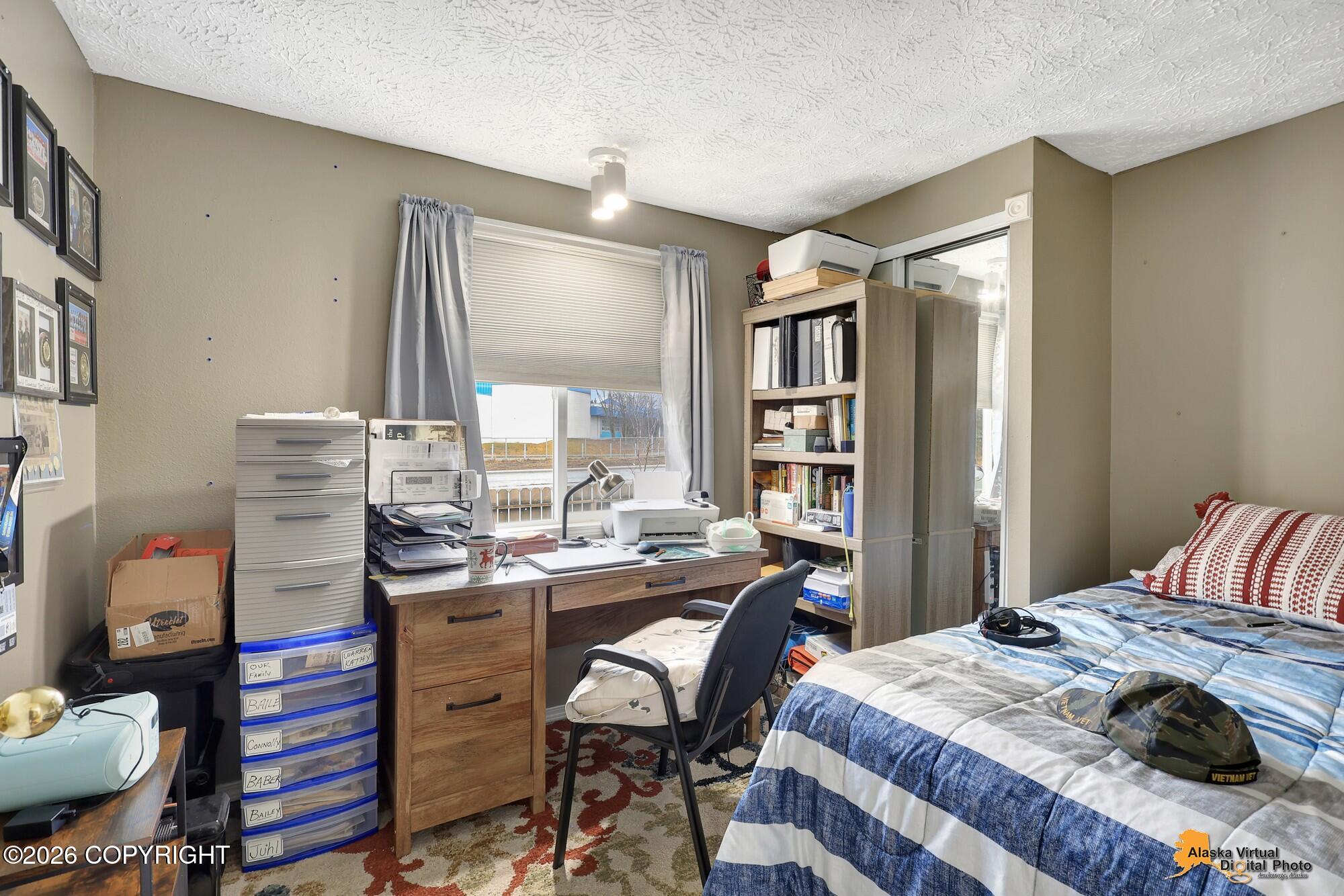 1005 W Tudor Road Property Photo 19