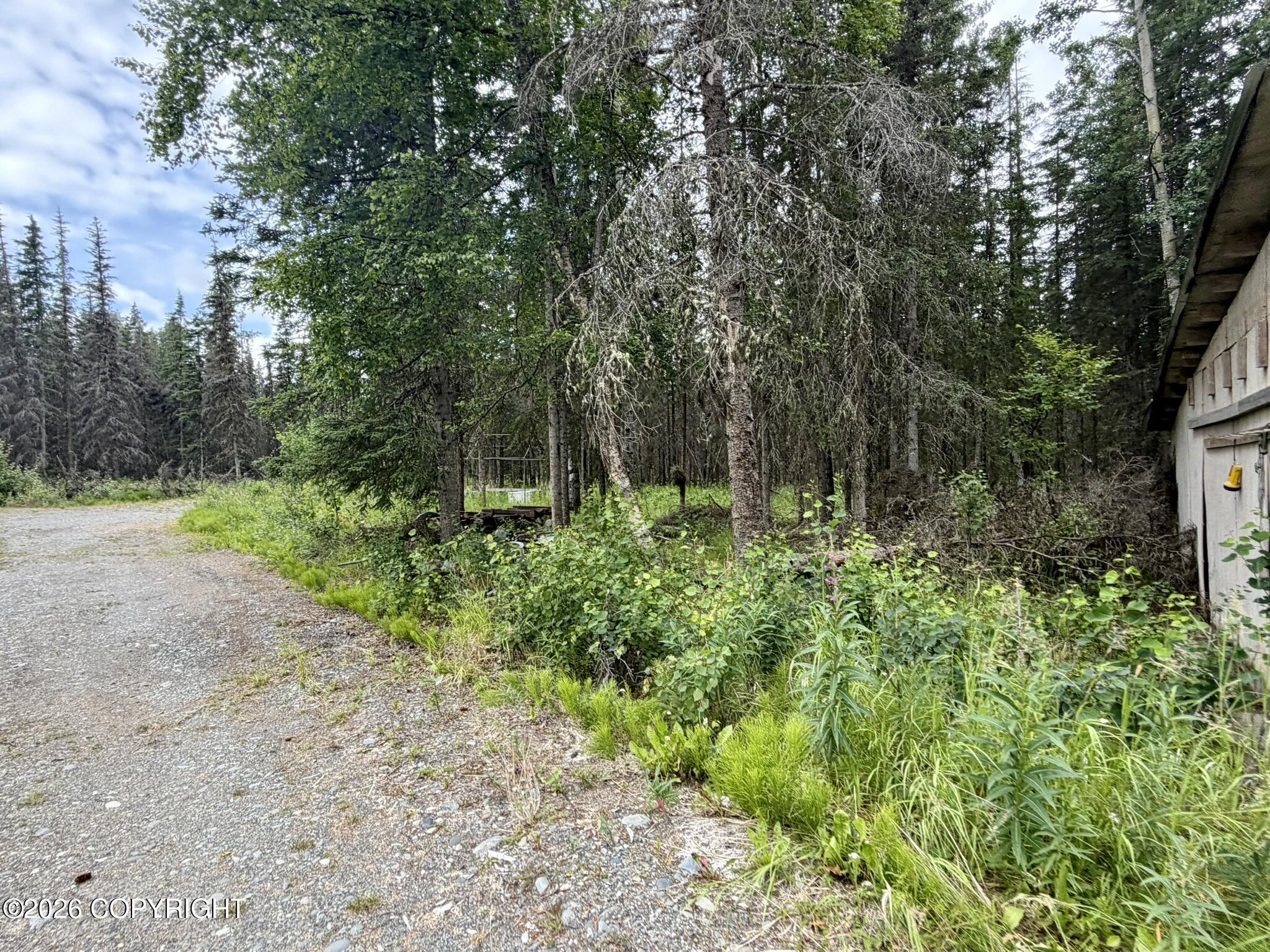 38175 Whispering Lane Property Photo 13