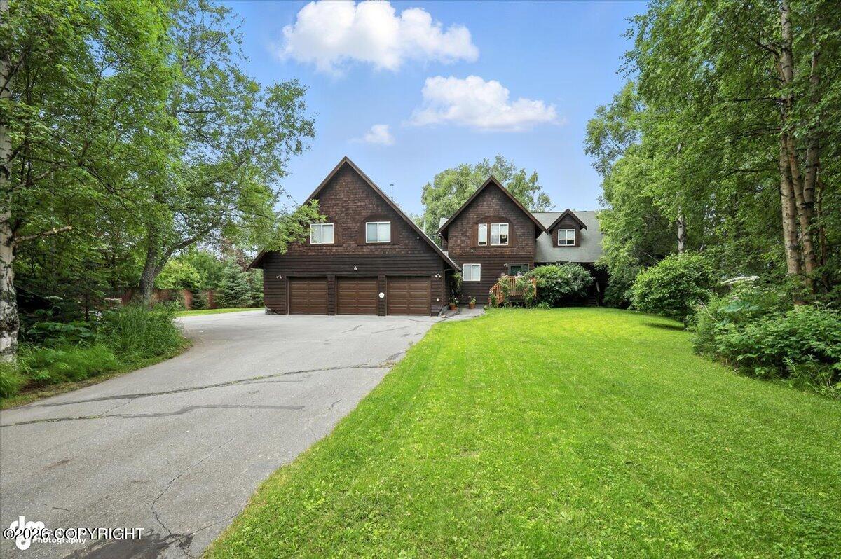 6631 E Wolf Lake Drive Property Photo 3