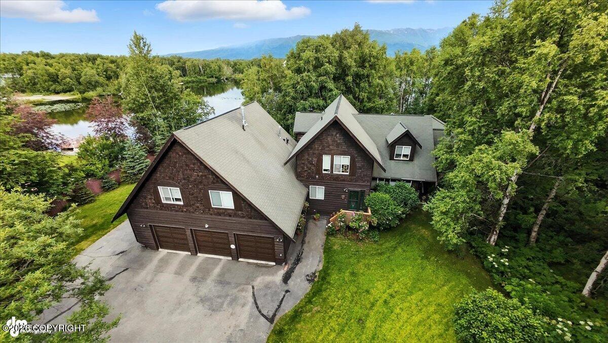6631 E Wolf Lake Drive Property Photo 8