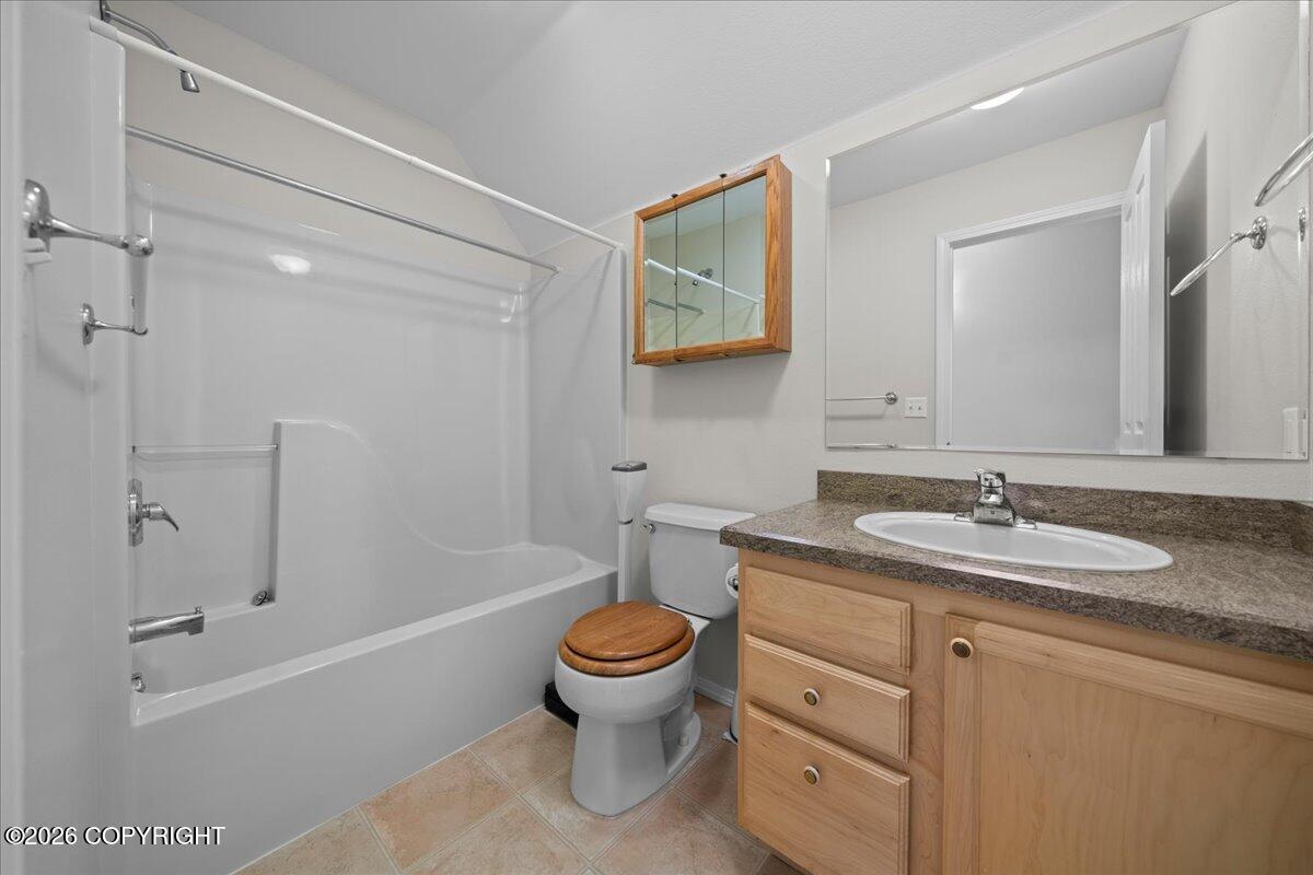 6631 E Wolf Lake Drive Property Photo 59