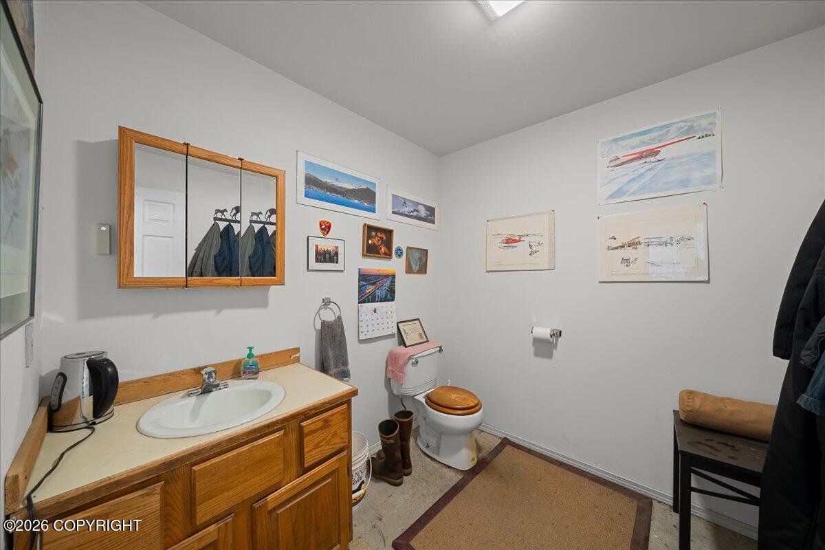 6631 E Wolf Lake Drive Property Photo 65