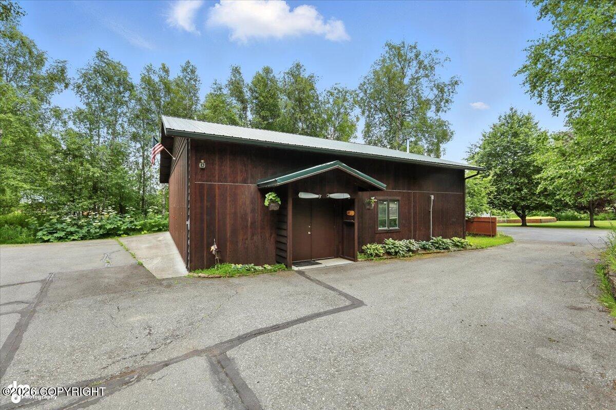 6631 E Wolf Lake Drive Property Photo 78