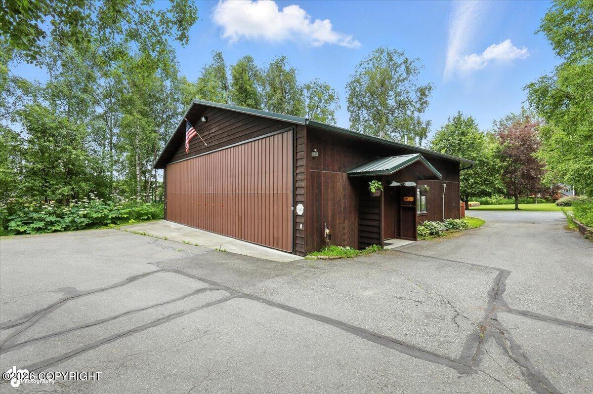 6631 E Wolf Lake Drive Property Photo 79