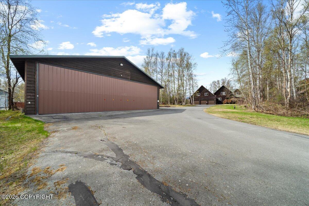 6631 E Wolf Lake Drive Property Photo 96