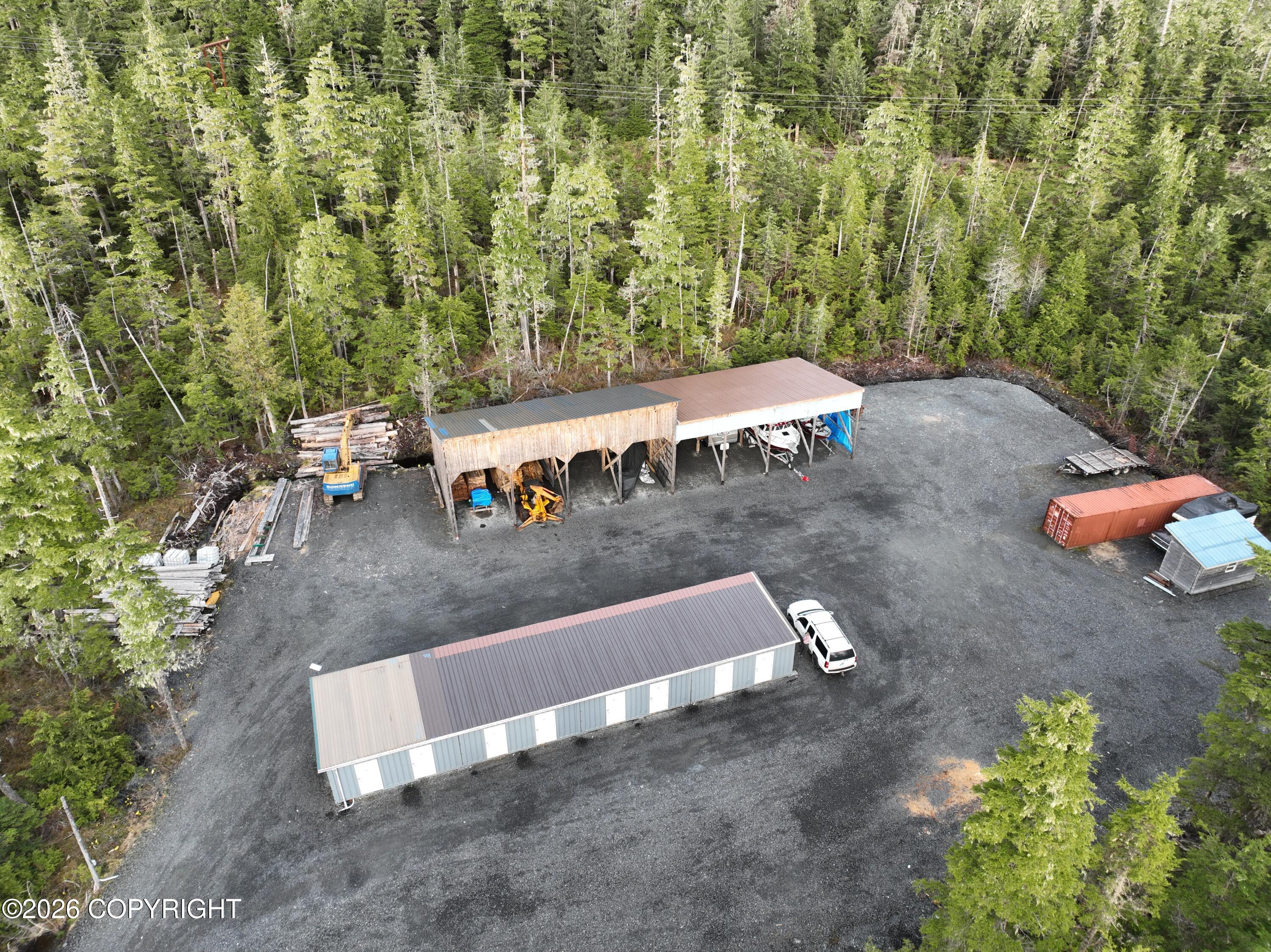 1025 Mitkof Highway Property Photo 5
