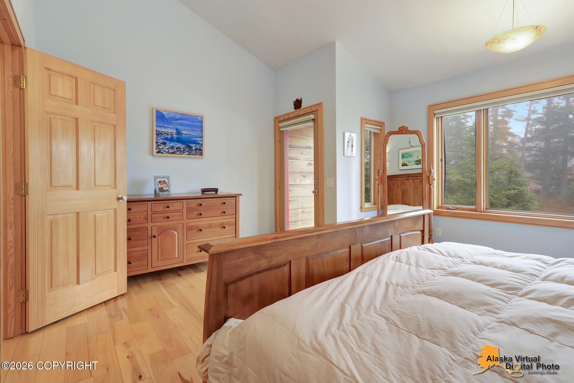 17520 Snow Crest Lane Property Photo 18