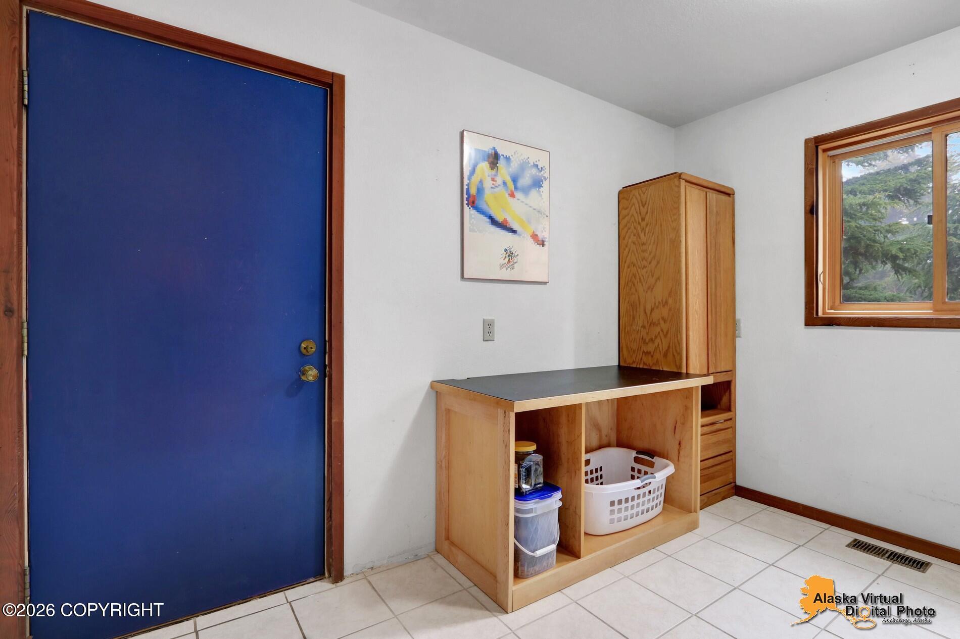 17520 Snow Crest Lane Property Photo 27