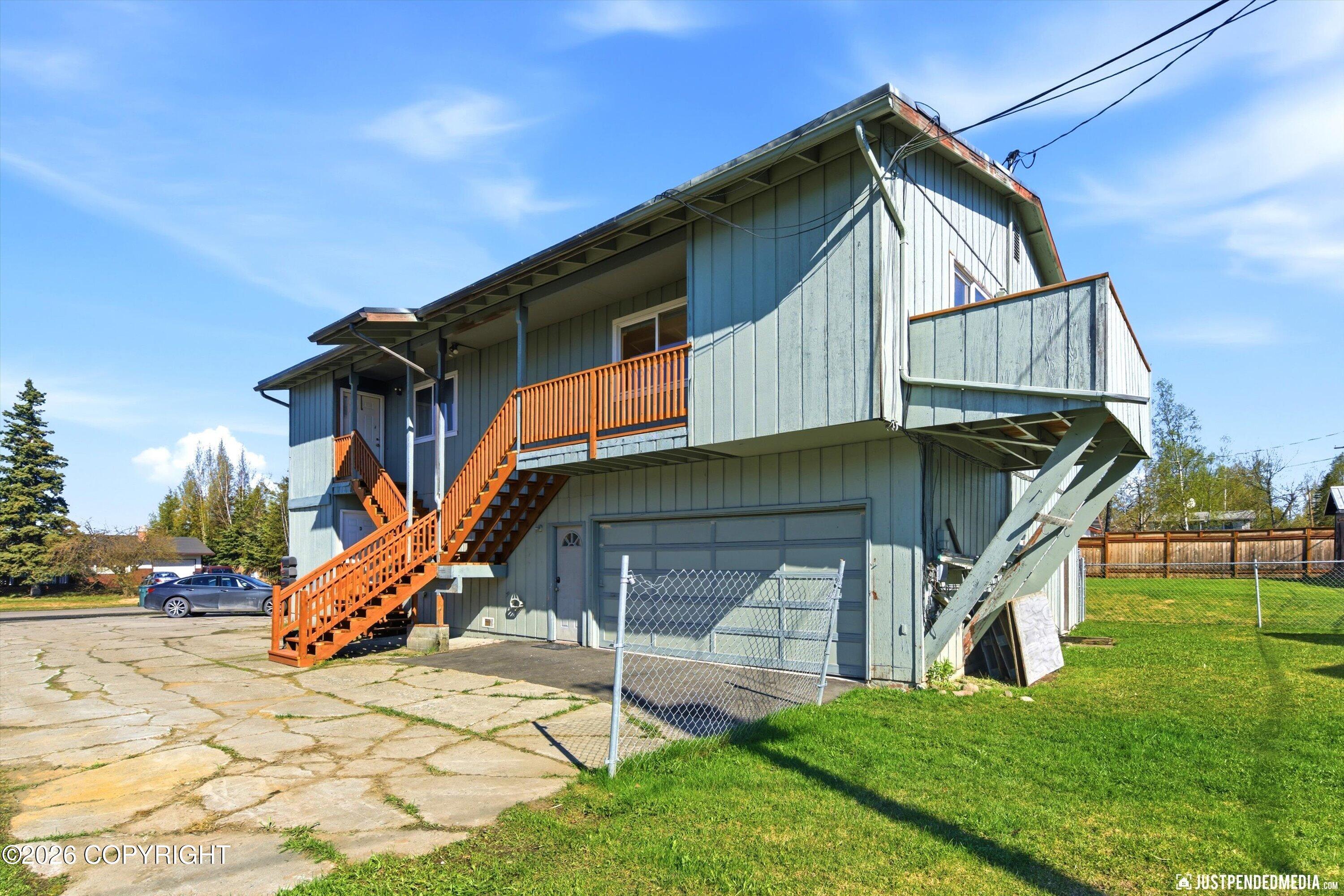 1221 Friendly Lane Property Photo 3