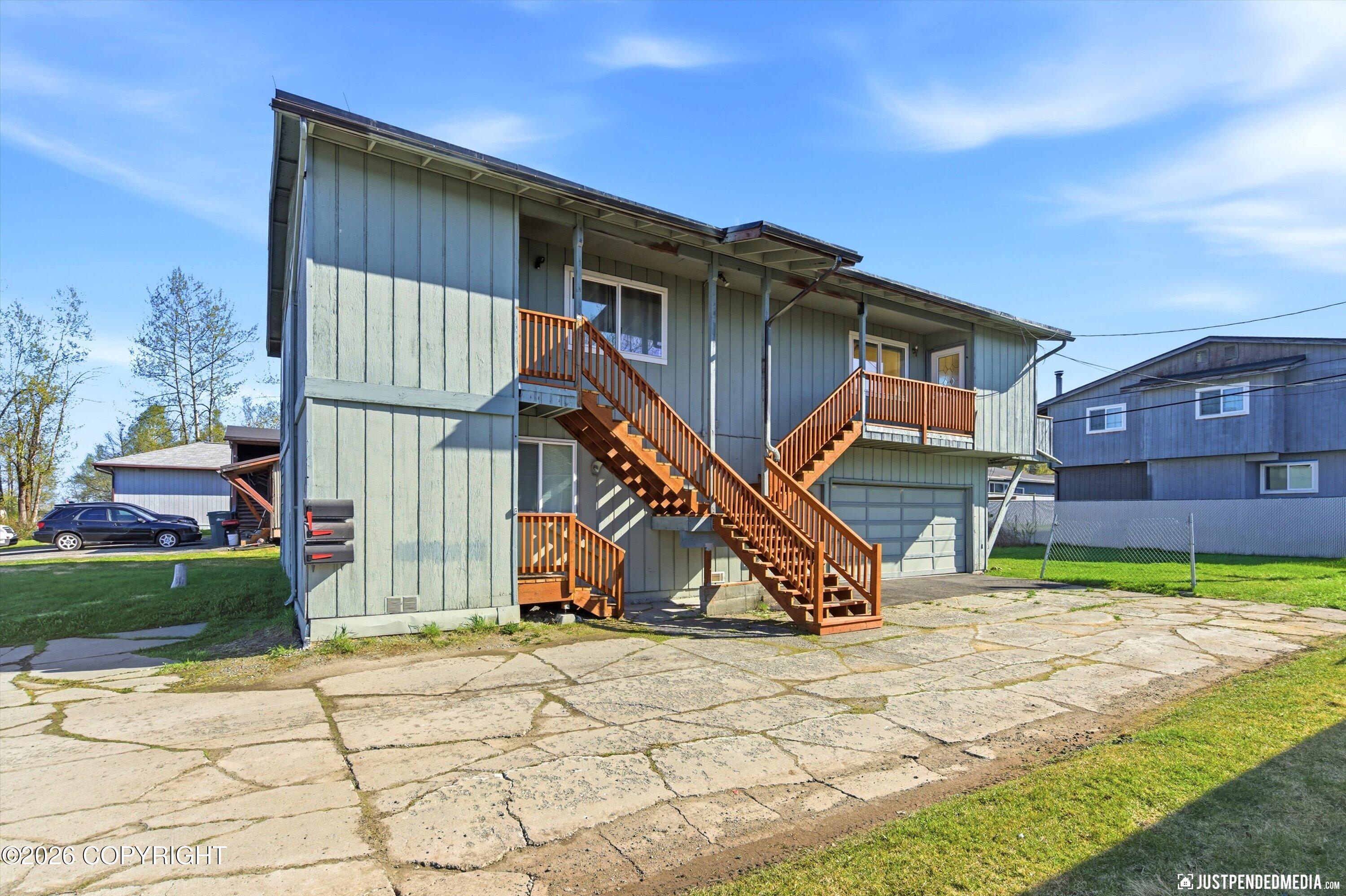 1221 Friendly Lane Property Photo 7