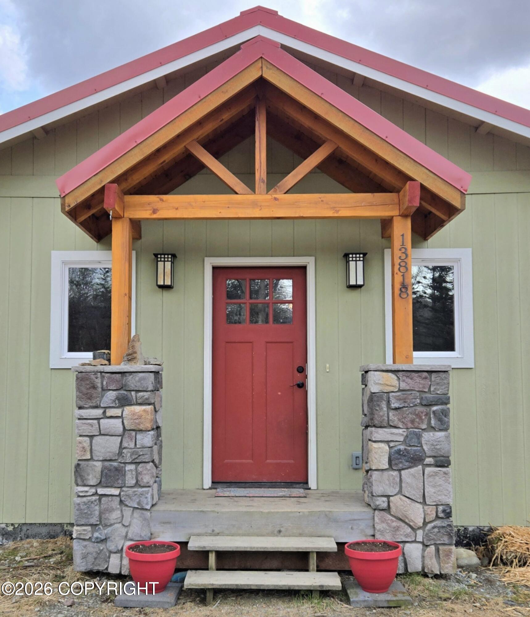 13818 E Wilderness Lane Property Photo 1