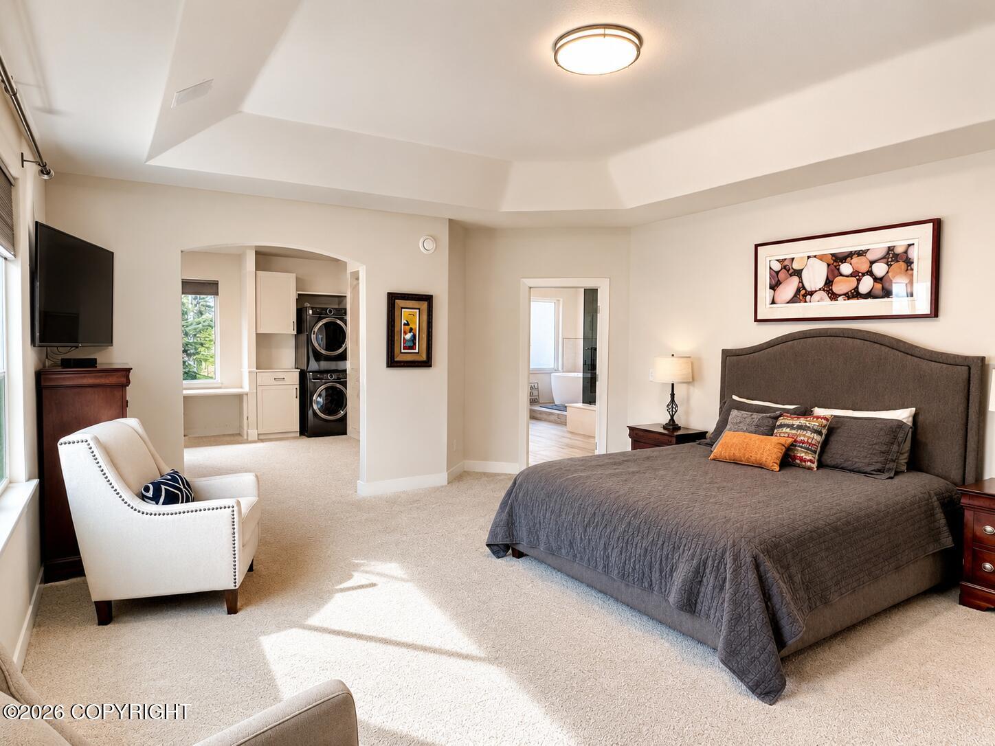 8000 Skyhills Drive Property Photo 18