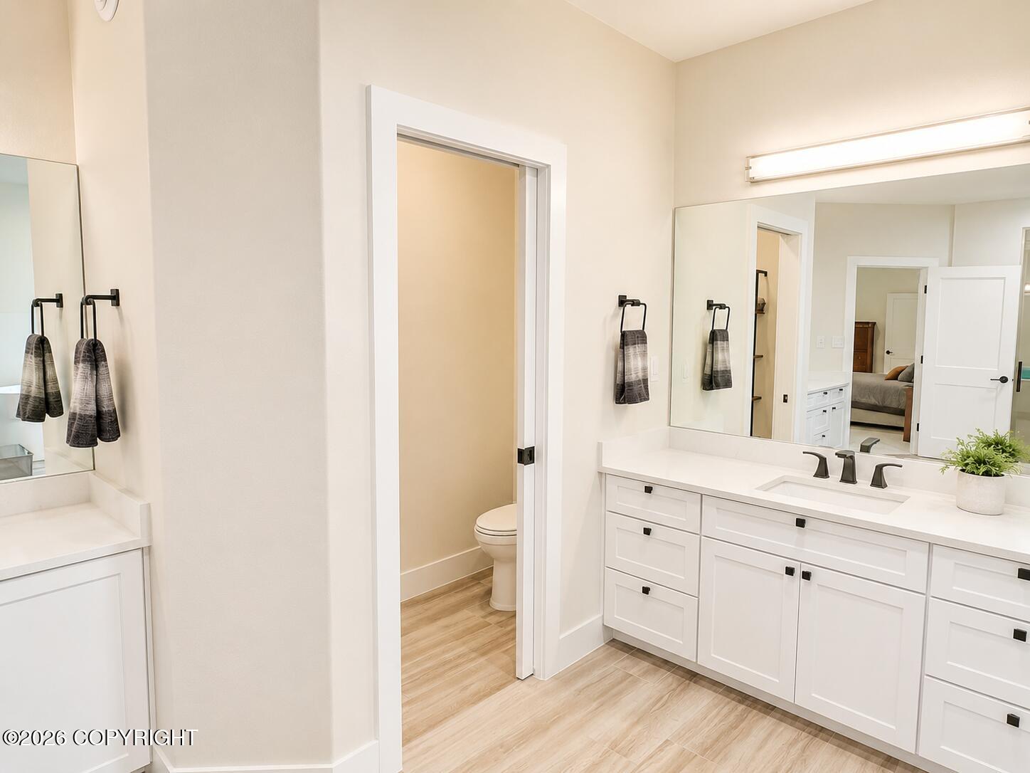 8000 Skyhills Drive Property Photo 21