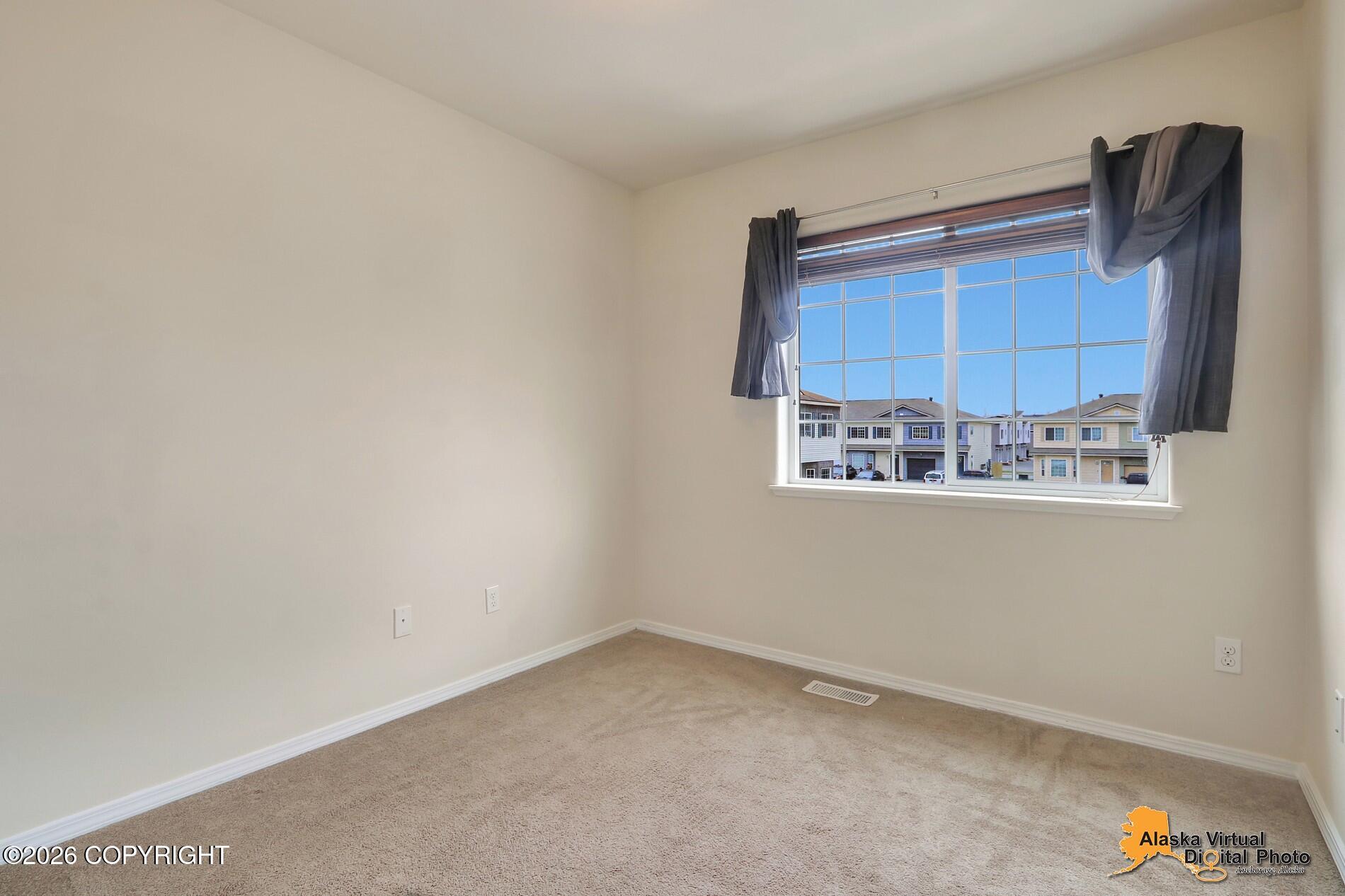 135 Matthew Paul Way #48 Property Photo 16