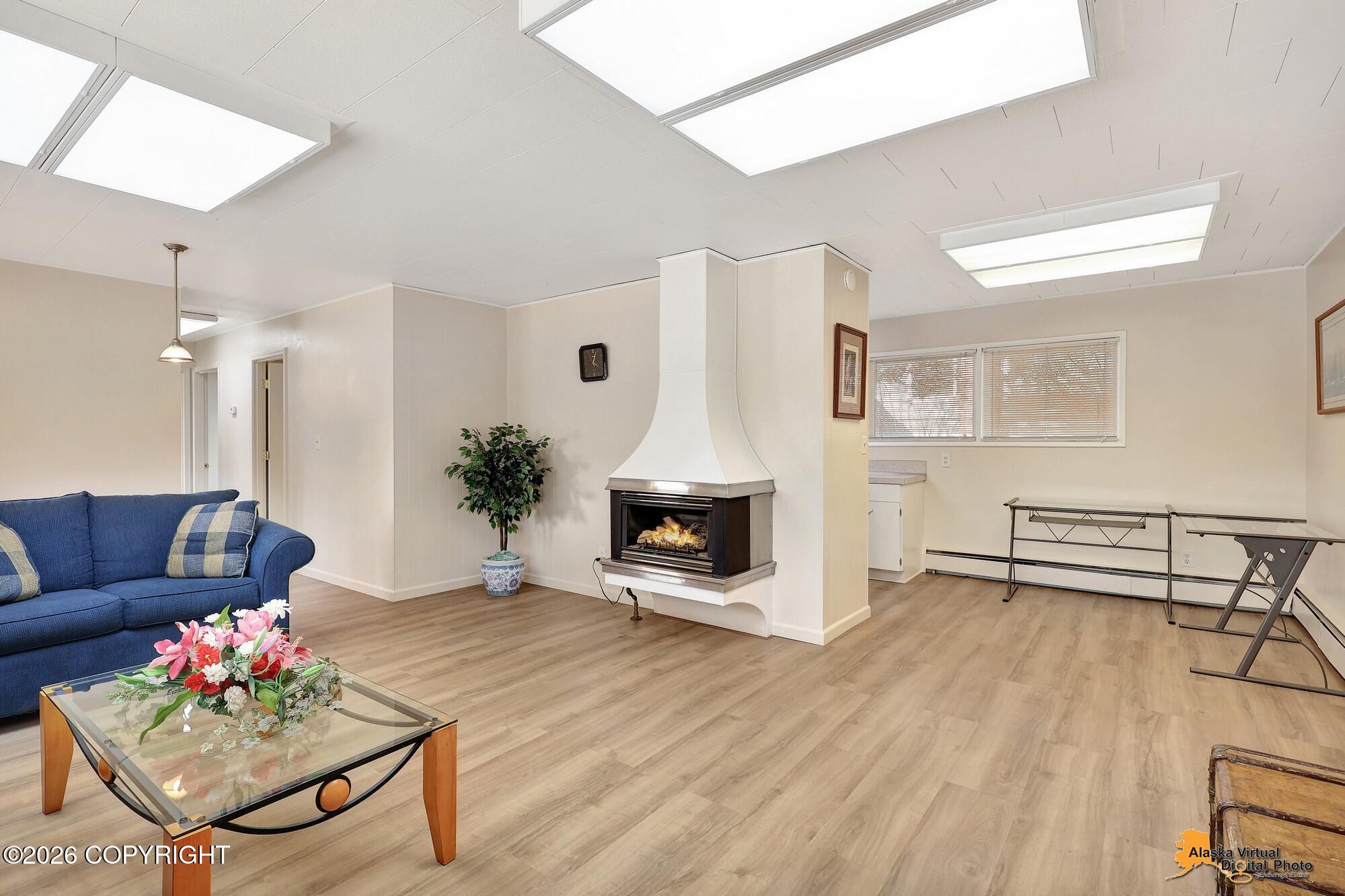 1563 E Tudor Road Property Photo 3