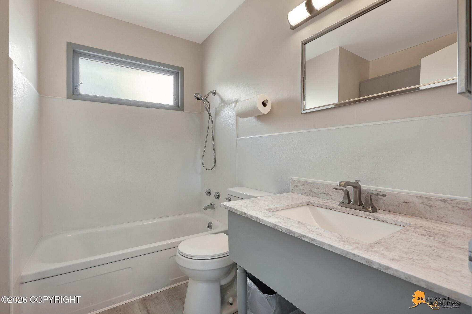 1563 E Tudor Road Property Photo 19